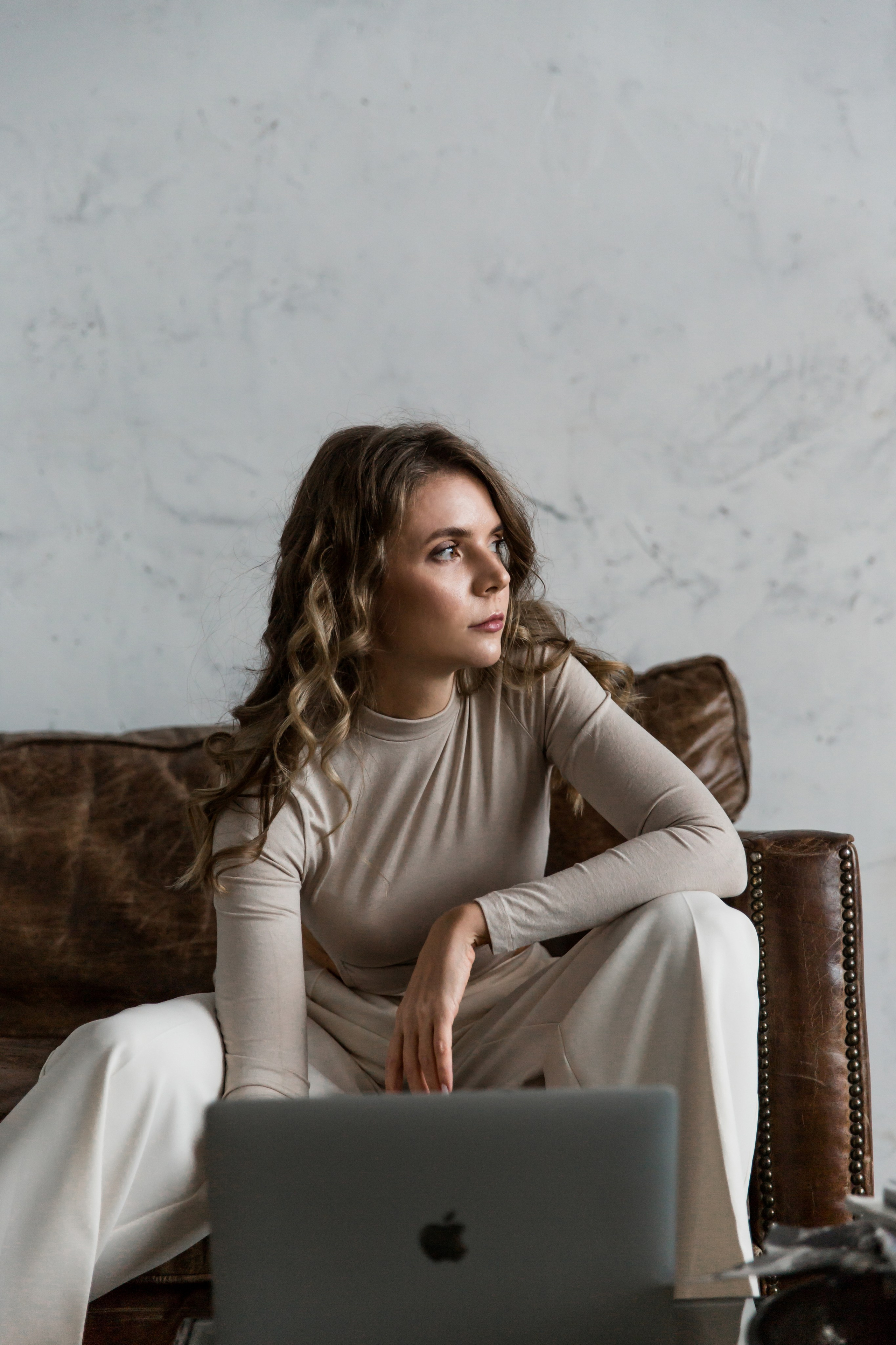 Руководитель агентства блогеров. Свадебный фотограф в Москве Виктория Арехова