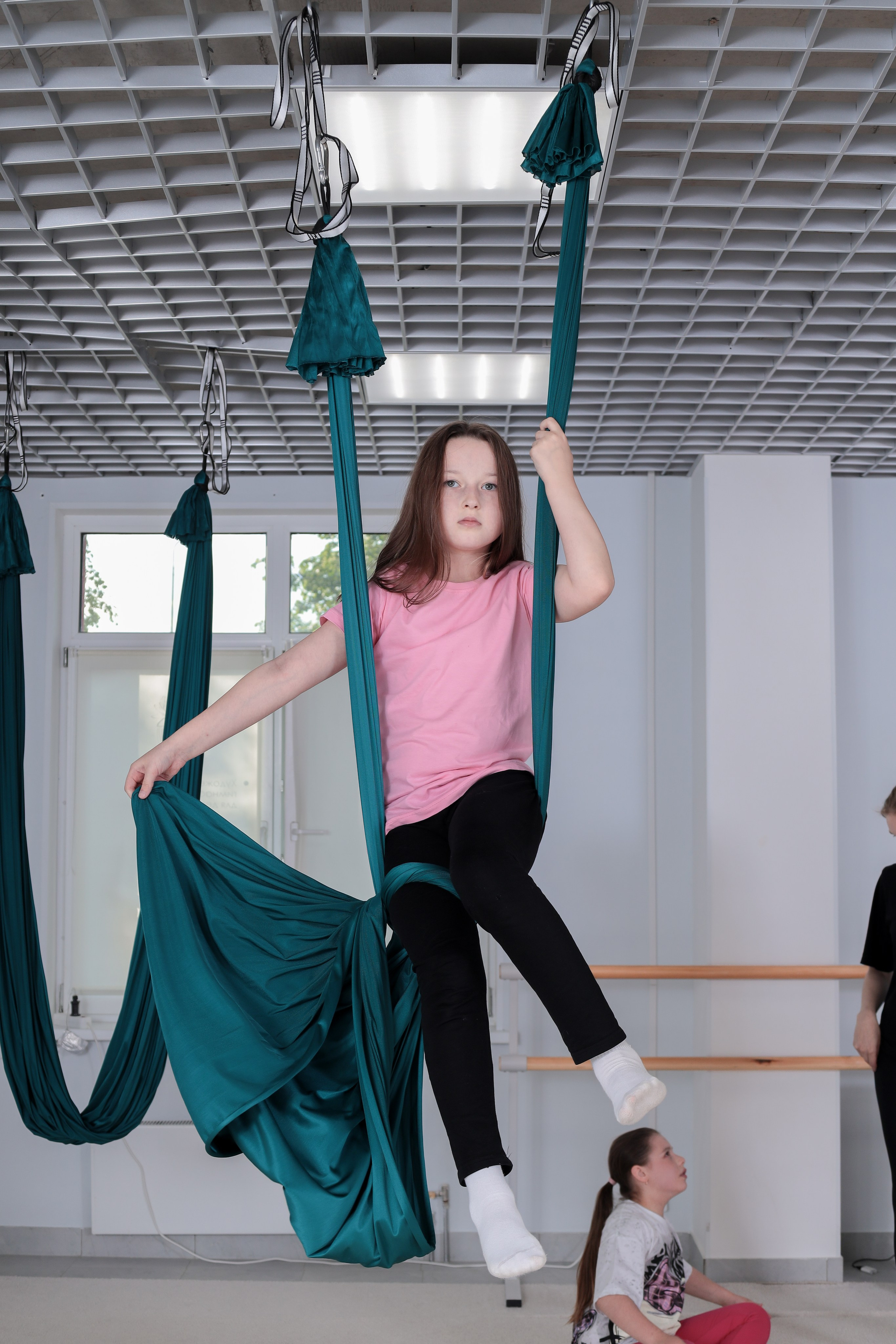 Детская аэройога. Фотограф Надршина Лилия