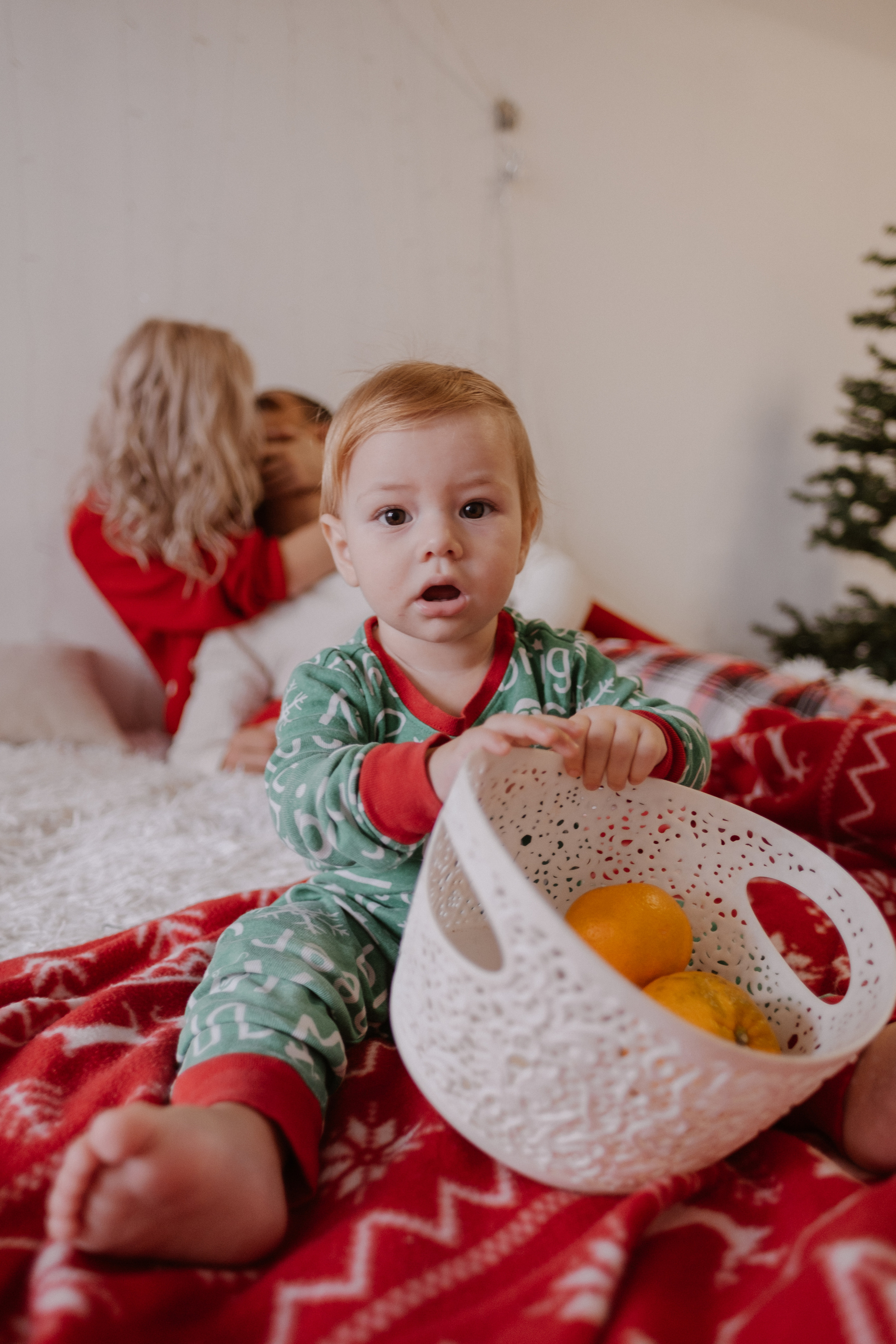 Новогодняя домашняя фотосессия Ира+Рома+Риана+Арсен+Ваник+Давид+ Амиран. Свадебный и семейный фотограф г. Волгоград Биленко Ангелина