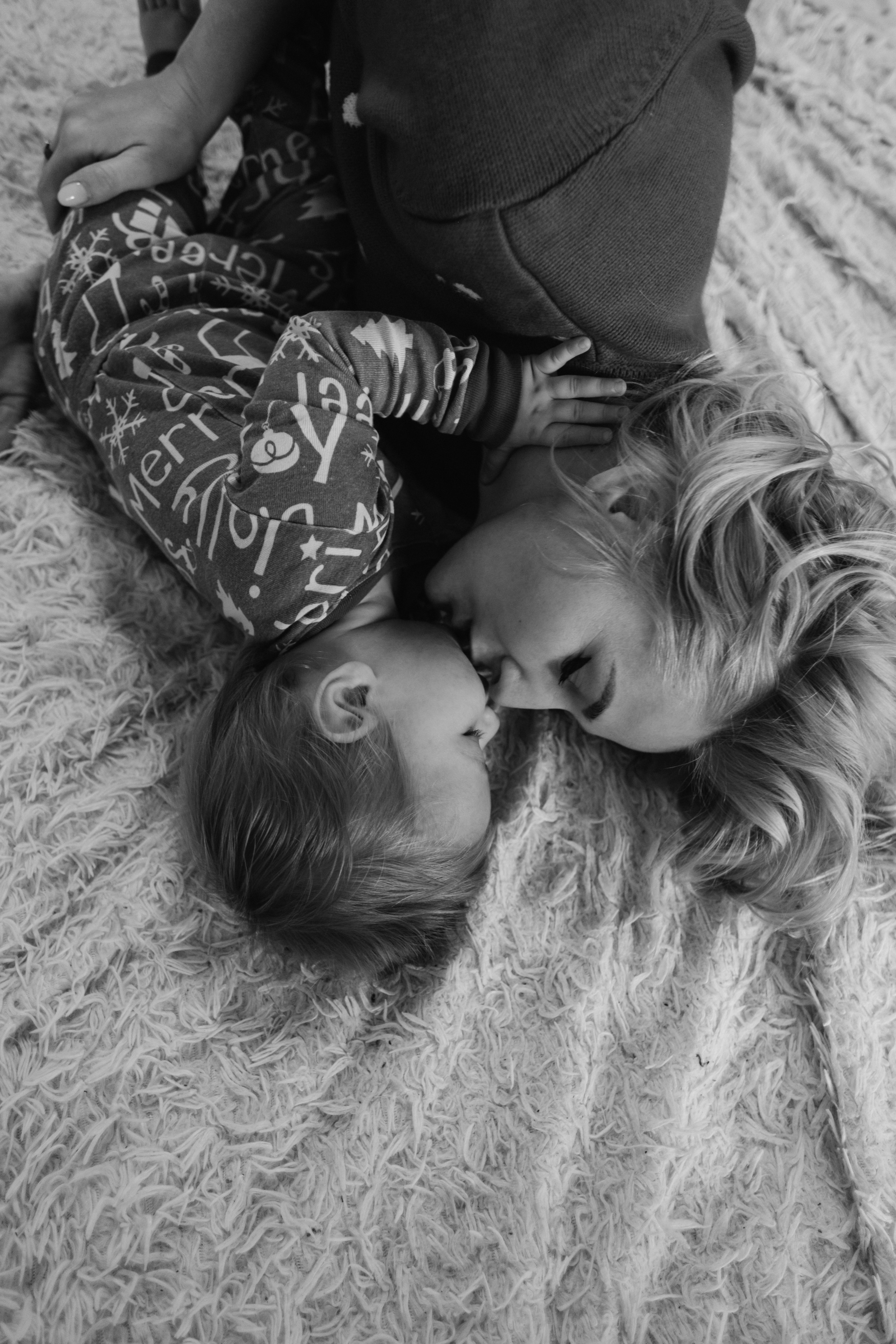 Новогодняя домашняя фотосессия Ира+Рома+Риана+Арсен+Ваник+Давид+ Амиран. Свадебный и семейный фотограф г. Волгоград Биленко Ангелина