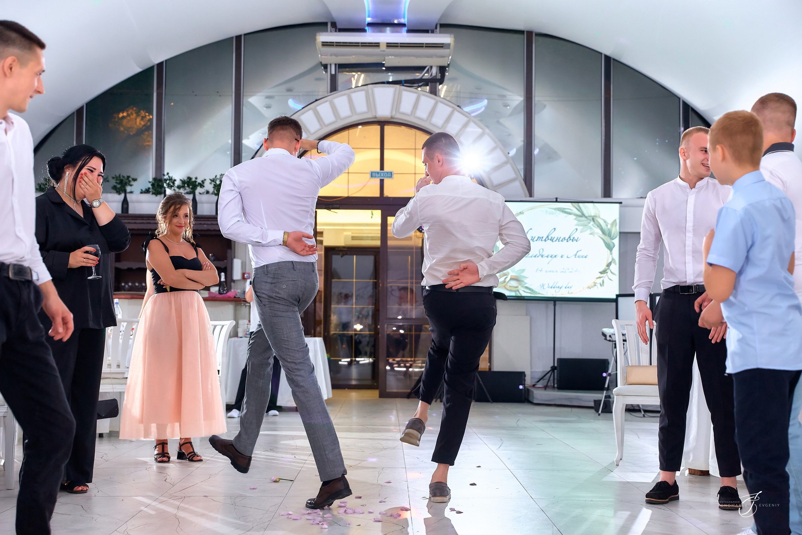 Свадебная фотосессия. Свадебный фотограф в Тольятти Жигулевске и Самаре Пономарев Евгений