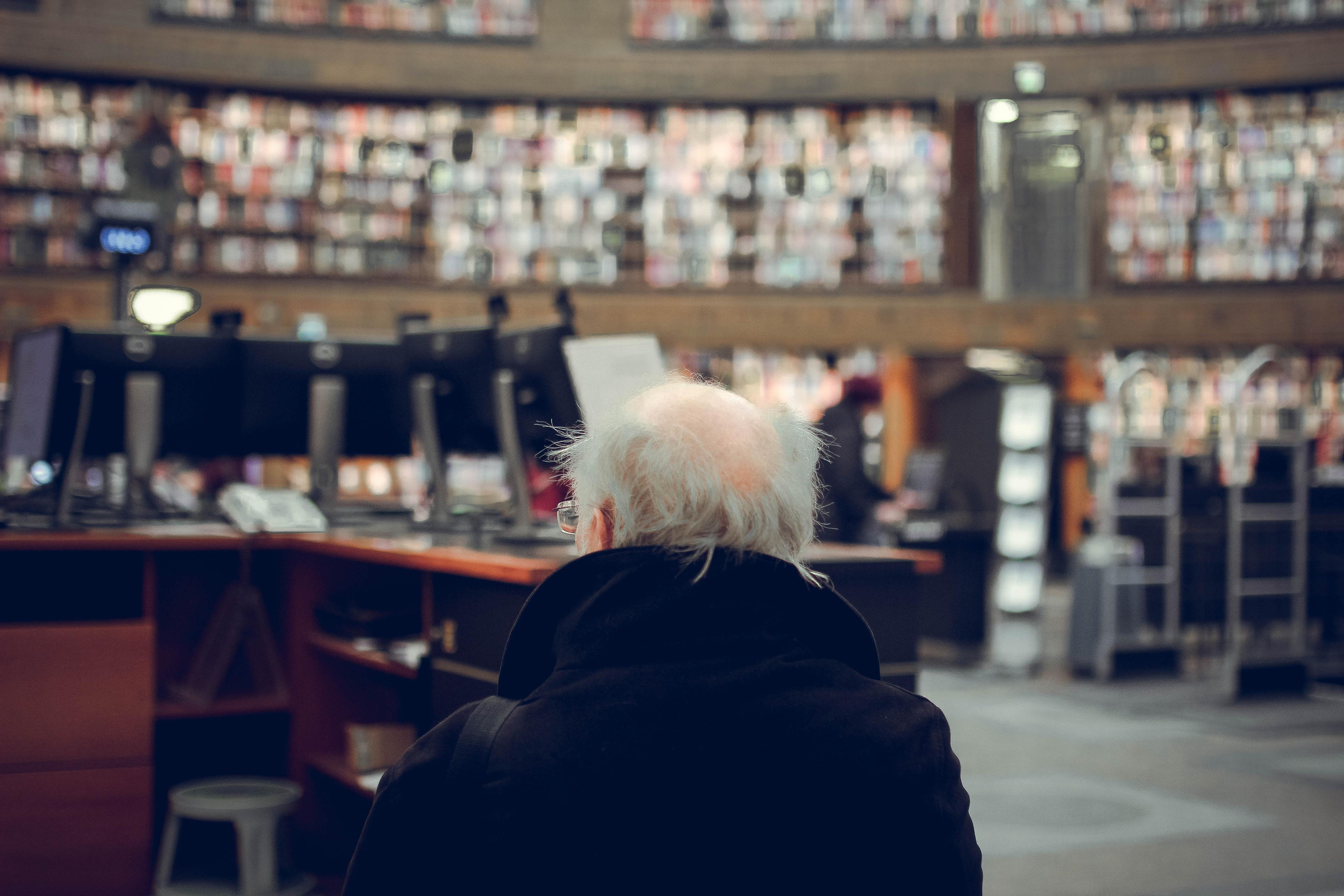 Девушка с татуировкой дракона. Детский и семейный фотограф Малых Ольга г. Салехард