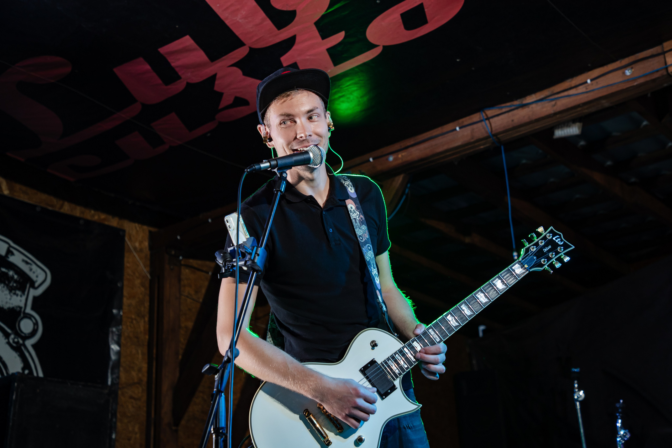 Рок концерт в ночном баре night train. Фотограф в Москве портреты | репортажи | спорт