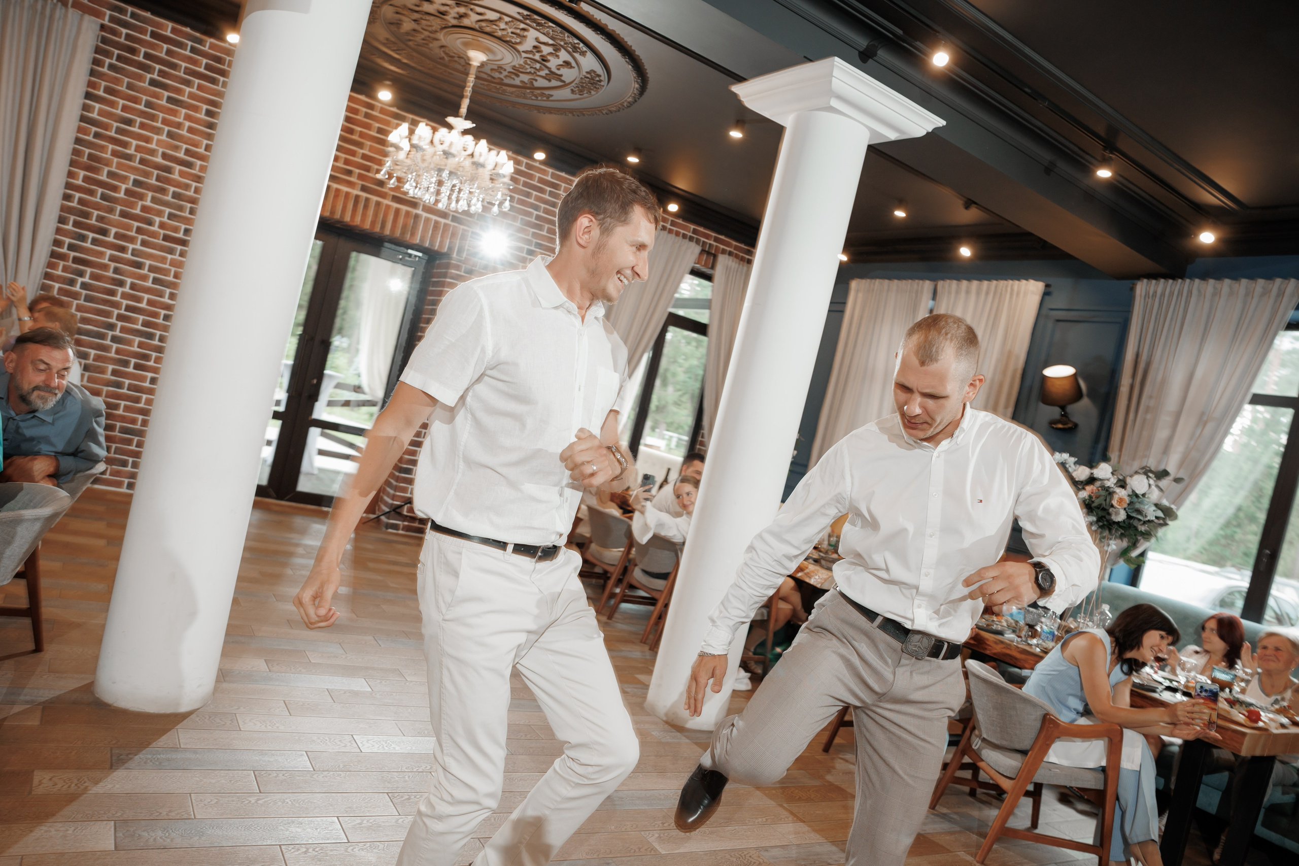 Полина и Дмитрий, загородный клуб «Барин», ЗАГС в г. Пушкино. Свадебный и репортажный фотограф (Москва, Королев и другие)