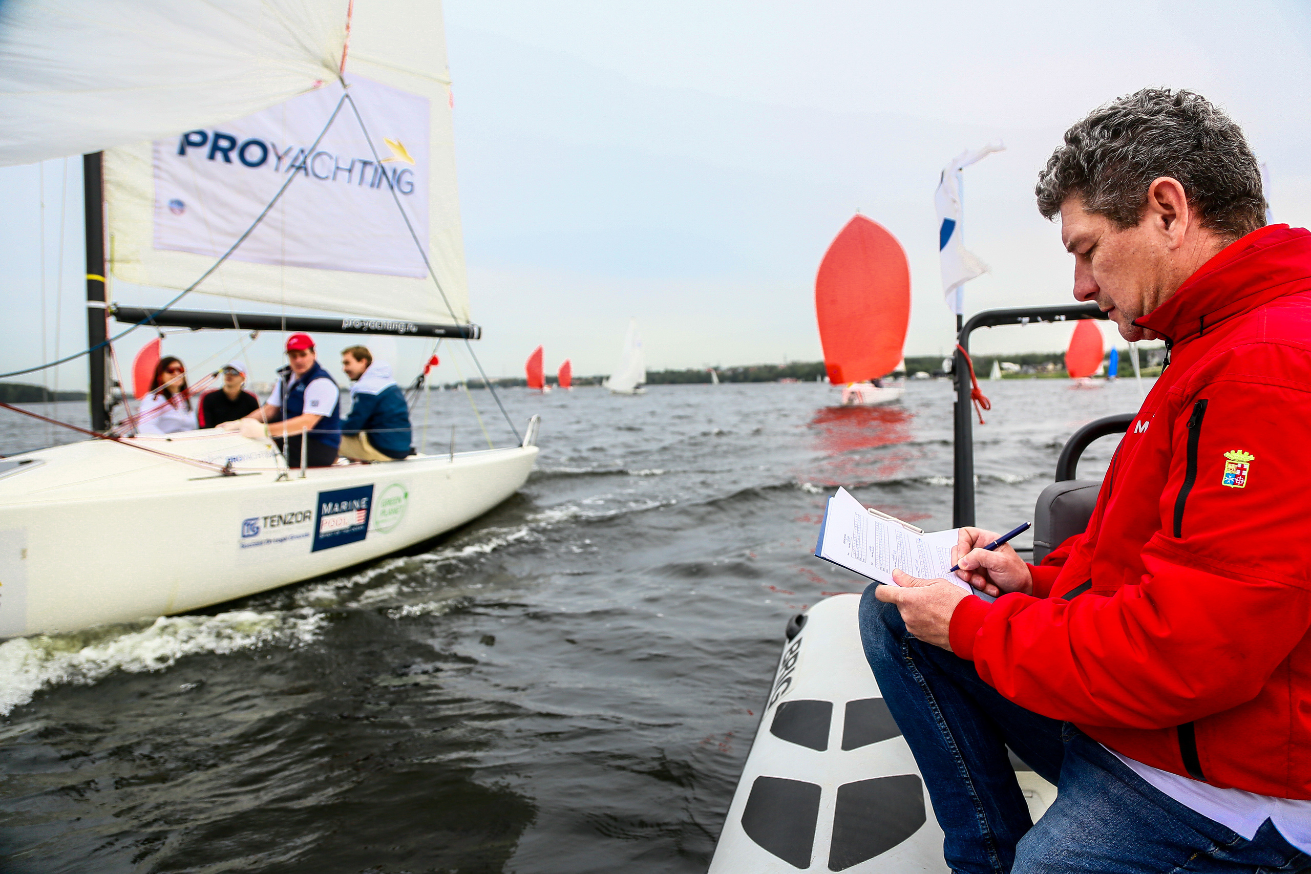 100 Капитанов. Фотограф Антон Чупринин