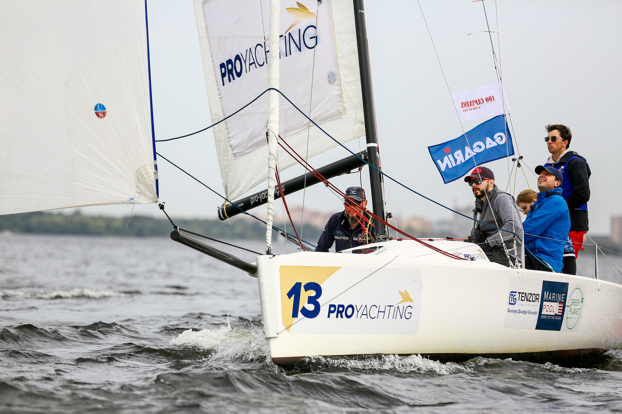 100 Капитанов. Фотограф Антон Чупринин