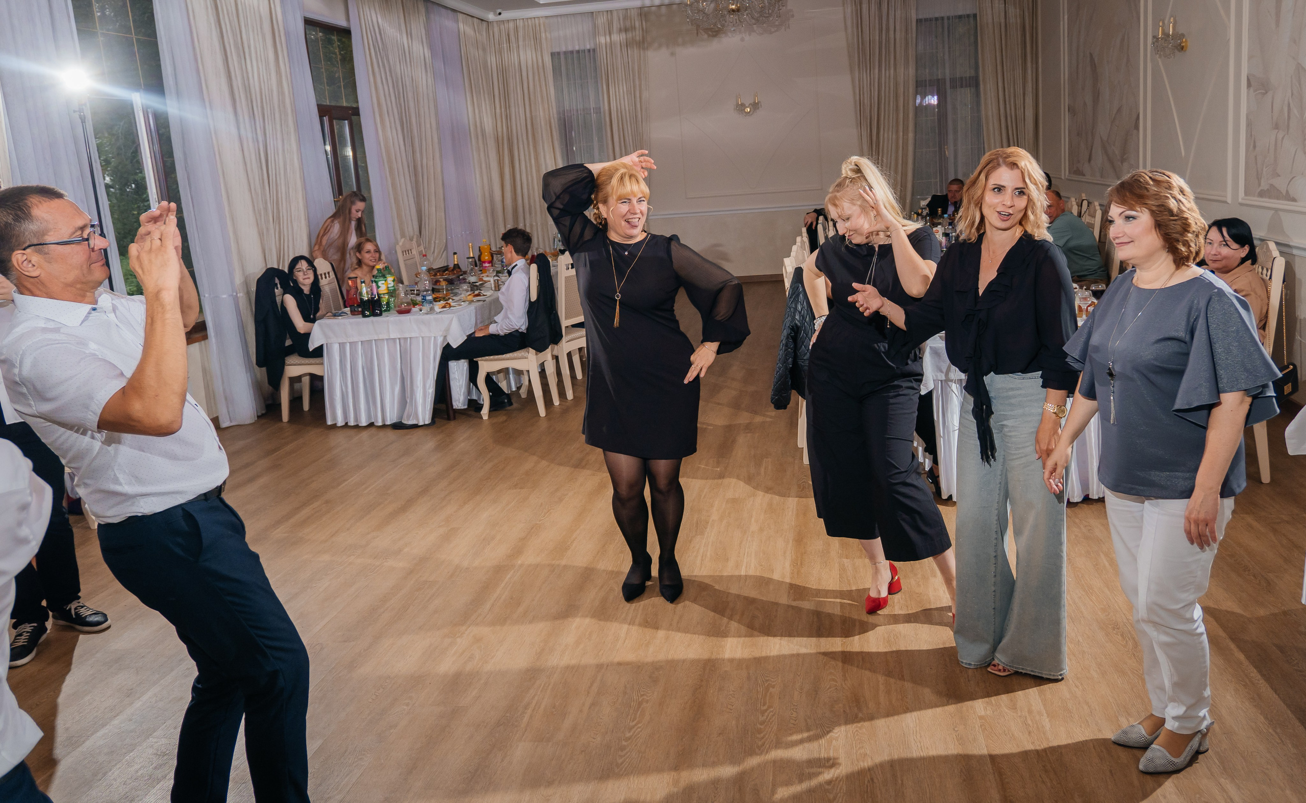 Школьные выпускные, линейки, банкеты. Семейный и LifeStyle фотограф в Жигулевске и Тольятти Рустам Ханмурзин