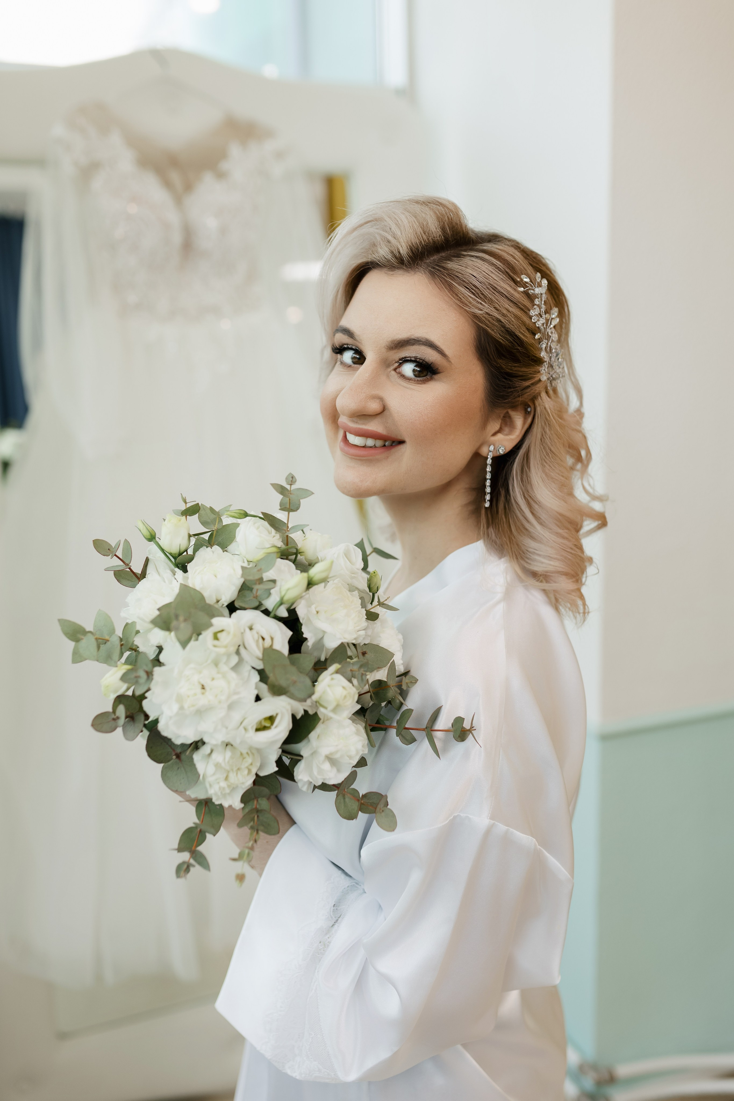 Максим и Юля. Дом офицеров. Свадебный фотограф в Хабаровске