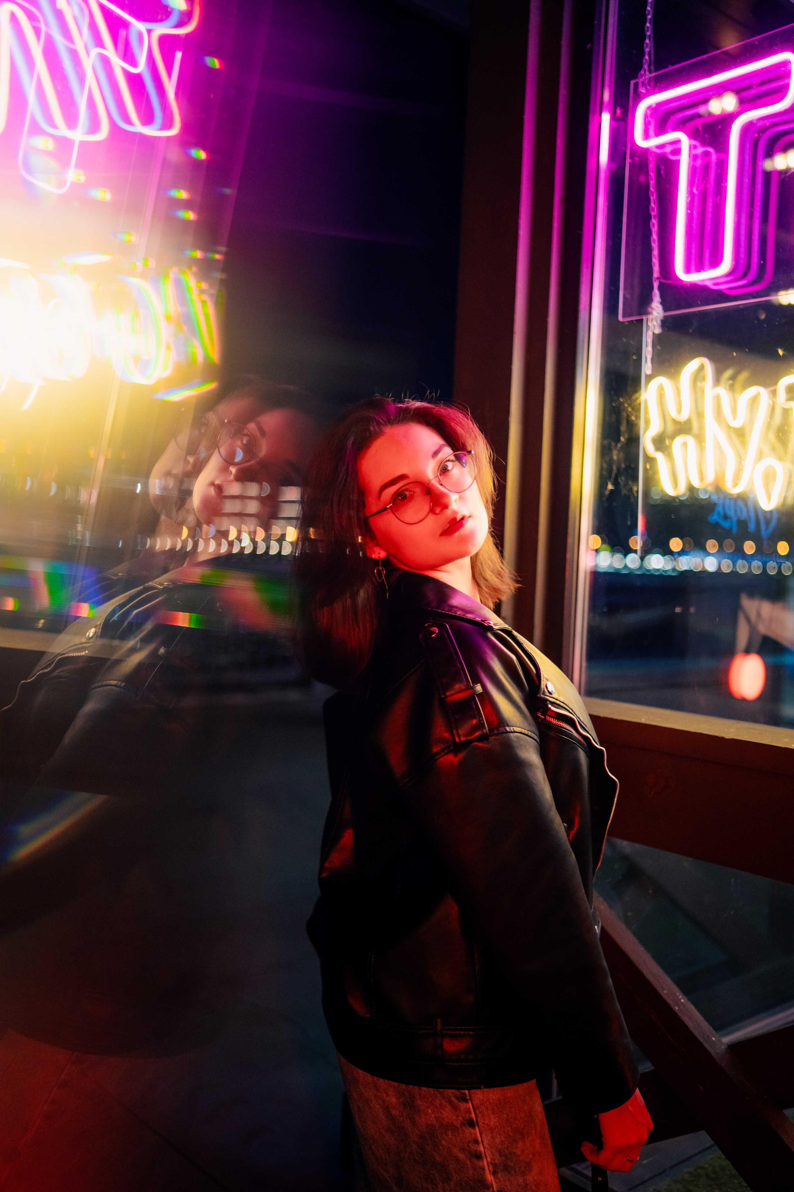 Юля | Палитра неоновых огней. Felixtones