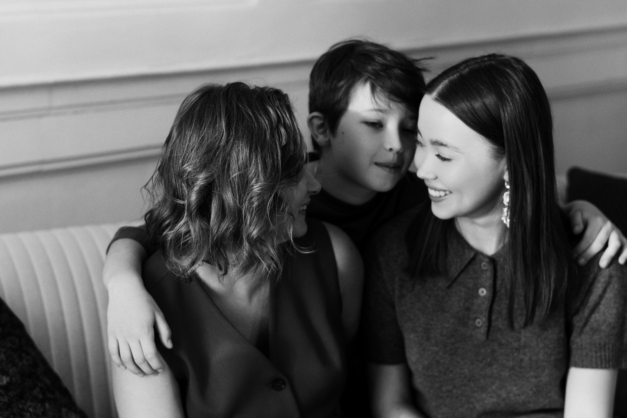 Емейная фотосессия мама, дочь и сын в Тюмени — Дарья Мустафина. Портретный фотограф Тюмень Дарья Мустафина