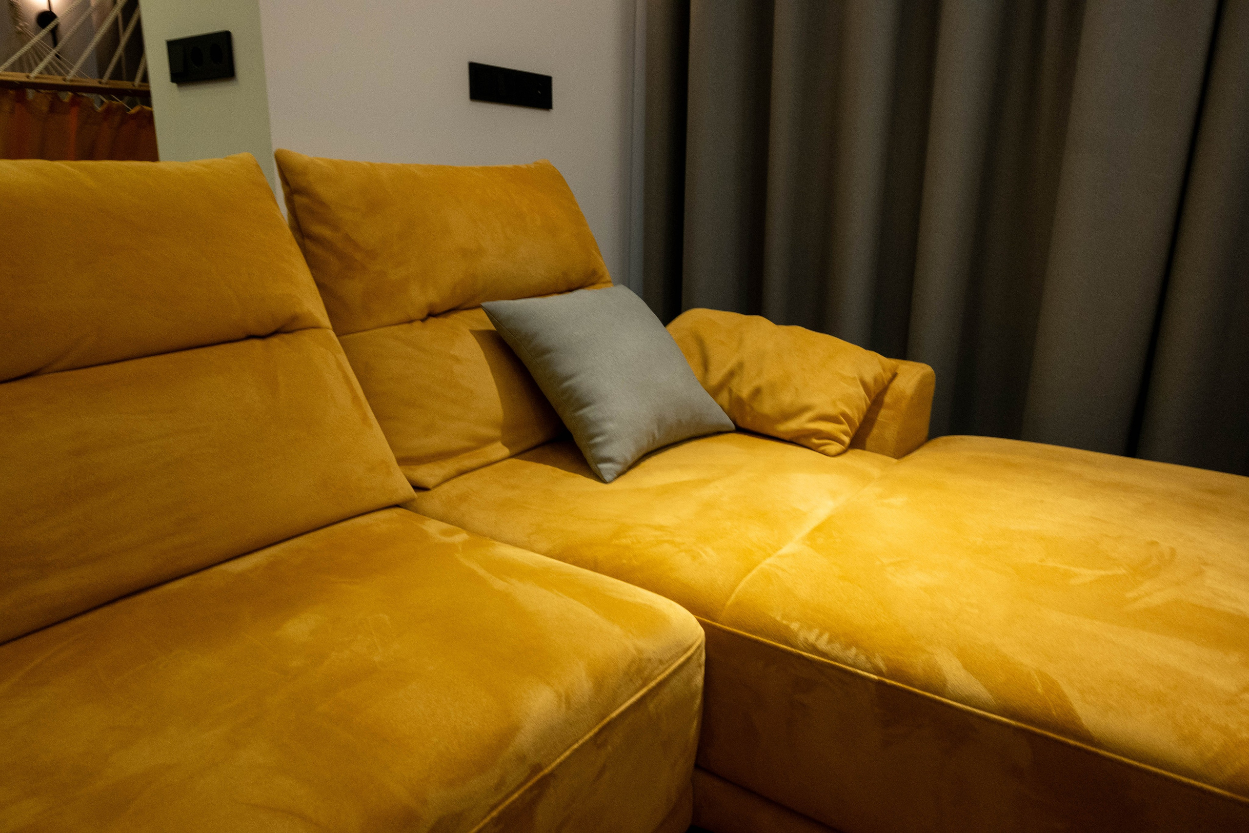 The apartment is on two levels. Fotograf Dmitrii Donets