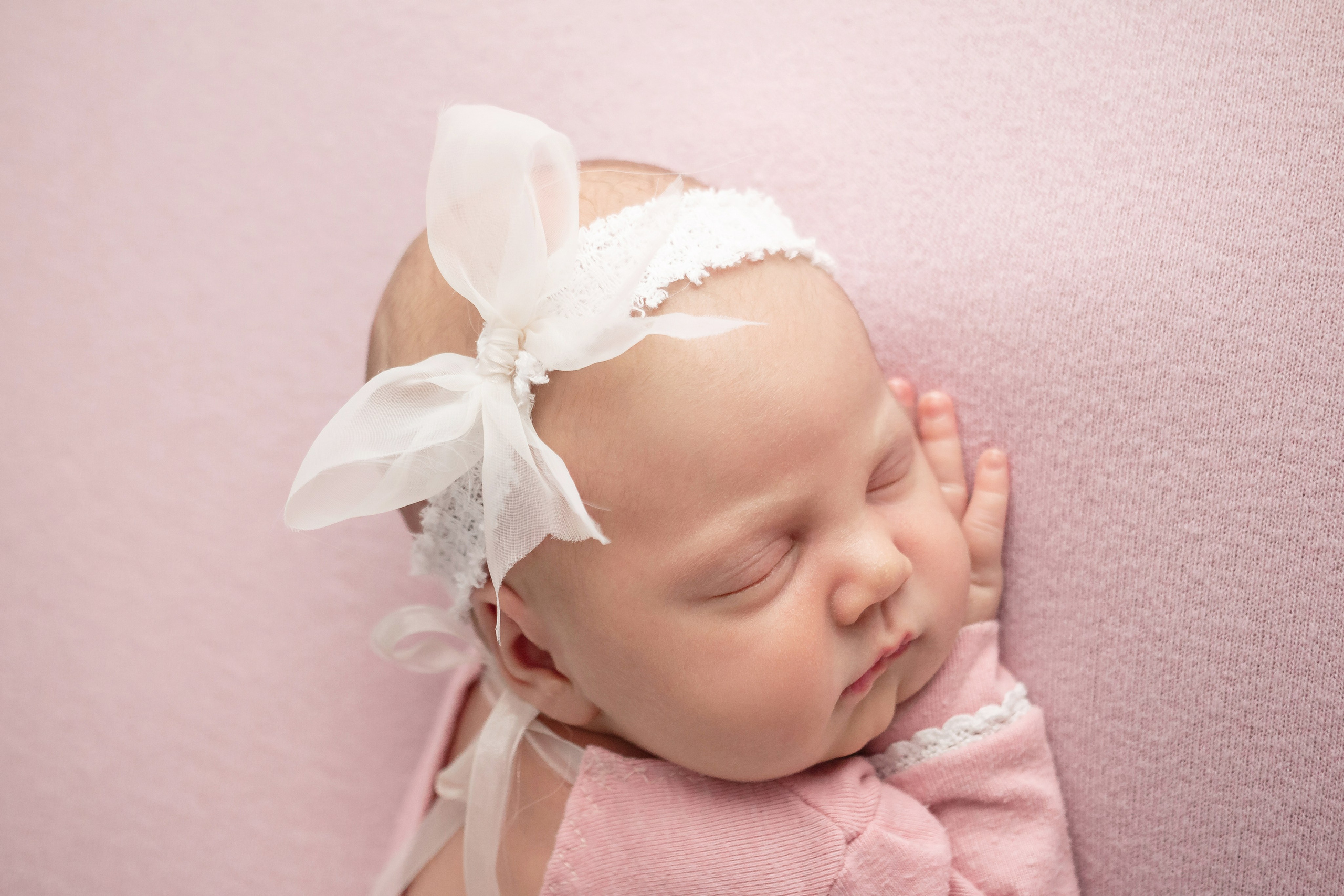 Классический стиль newborn. Фотограф новорождённых Анапа Елена Кушнарь