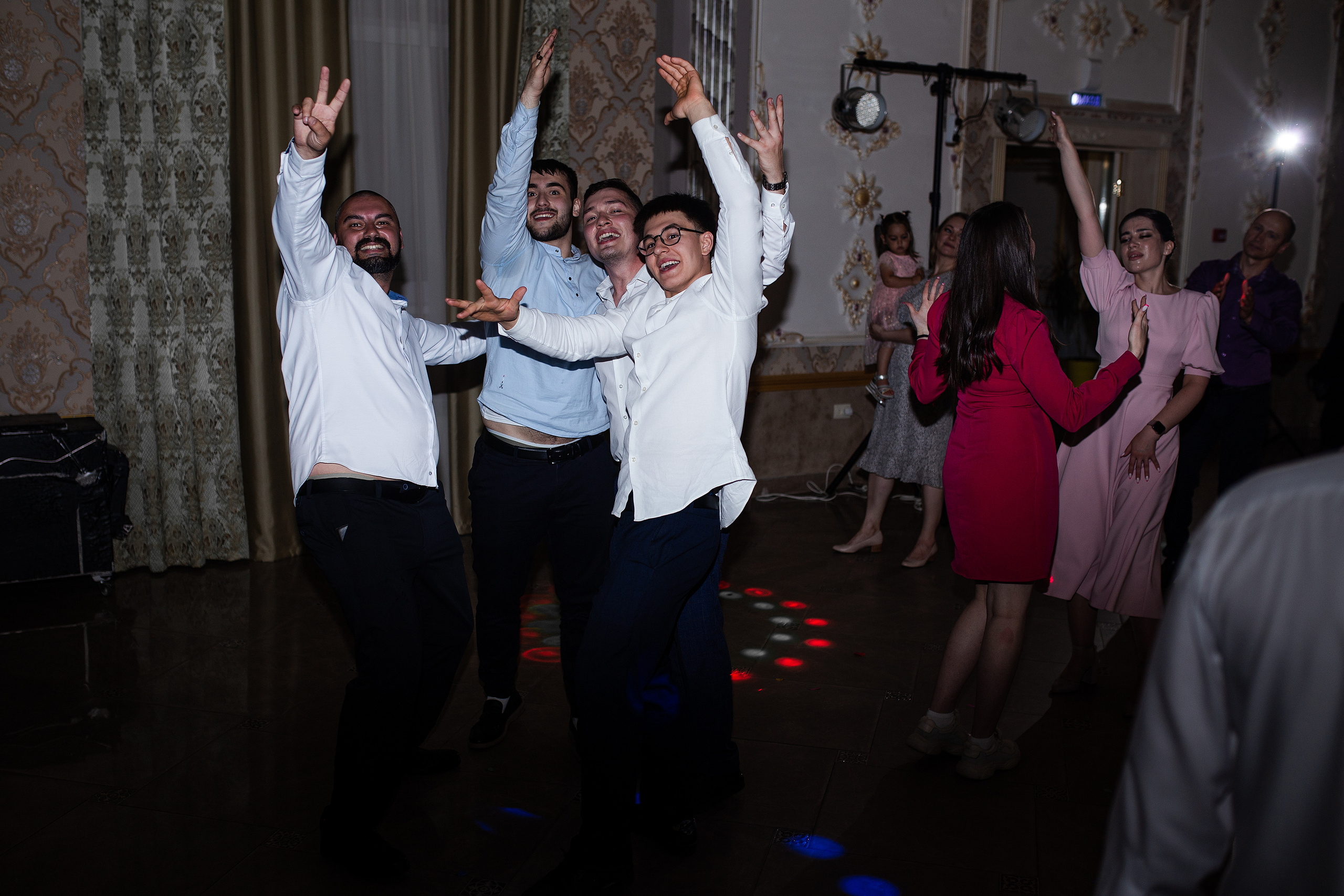 Ульяна и Денис. Свадебный и индивидуальный фотограф в Новом Уренгое Уфе Холопова Ксени