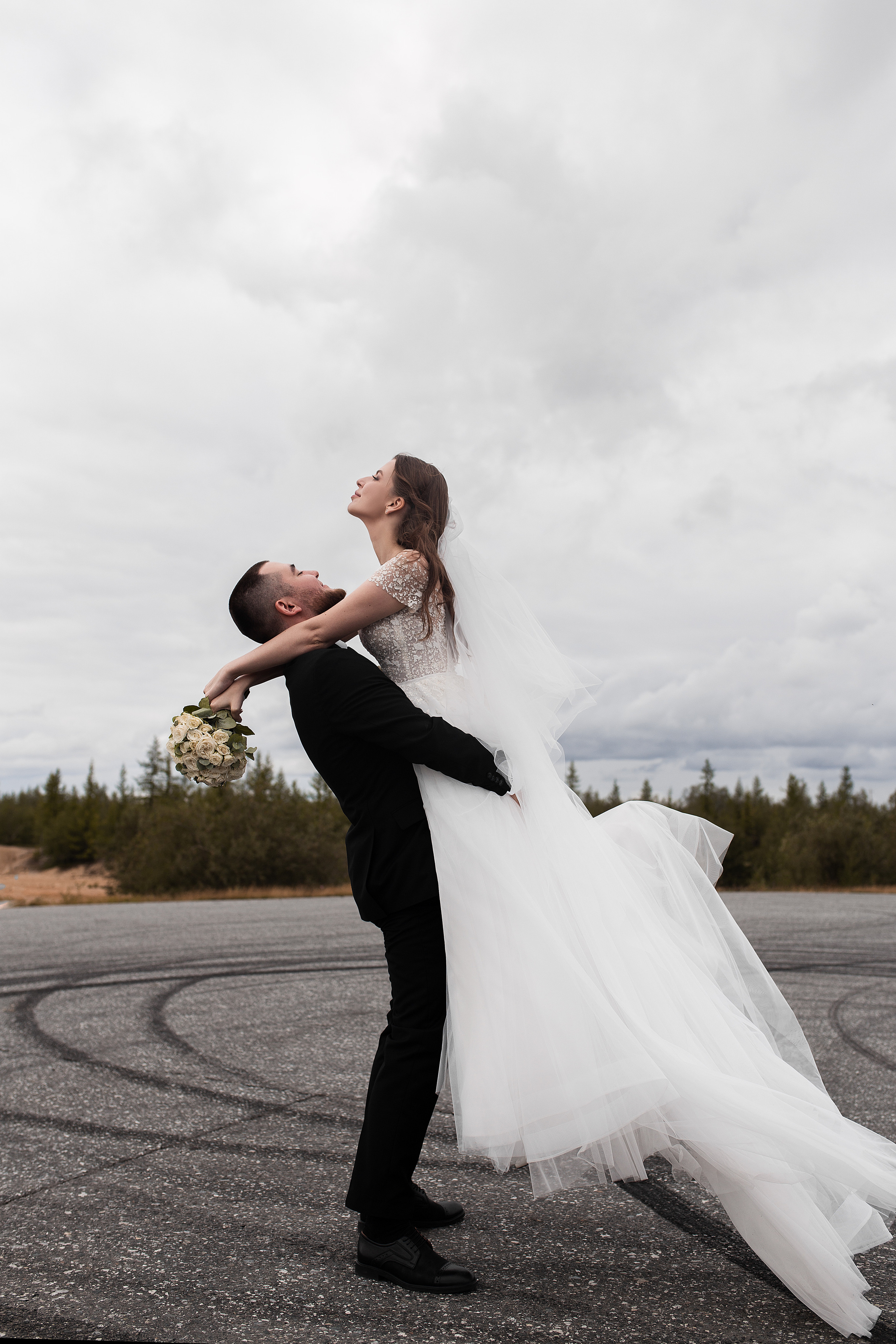 Ульяна и Денис. Свадебный и индивидуальный фотограф в Новом Уренгое Уфе Холопова Ксени