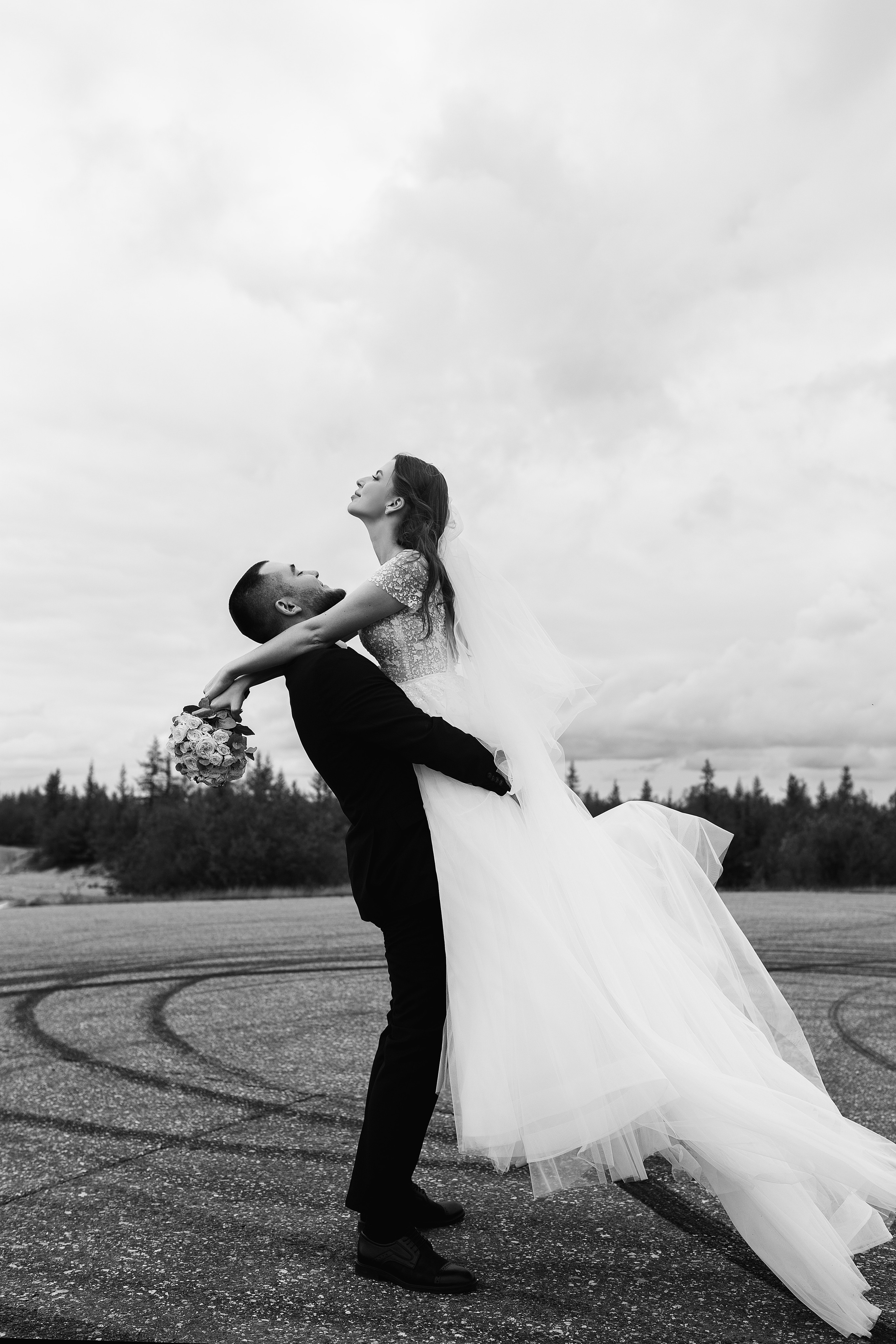 Ульяна и Денис. Свадебный и индивидуальный фотограф в Новом Уренгое Уфе Холопова Ксени