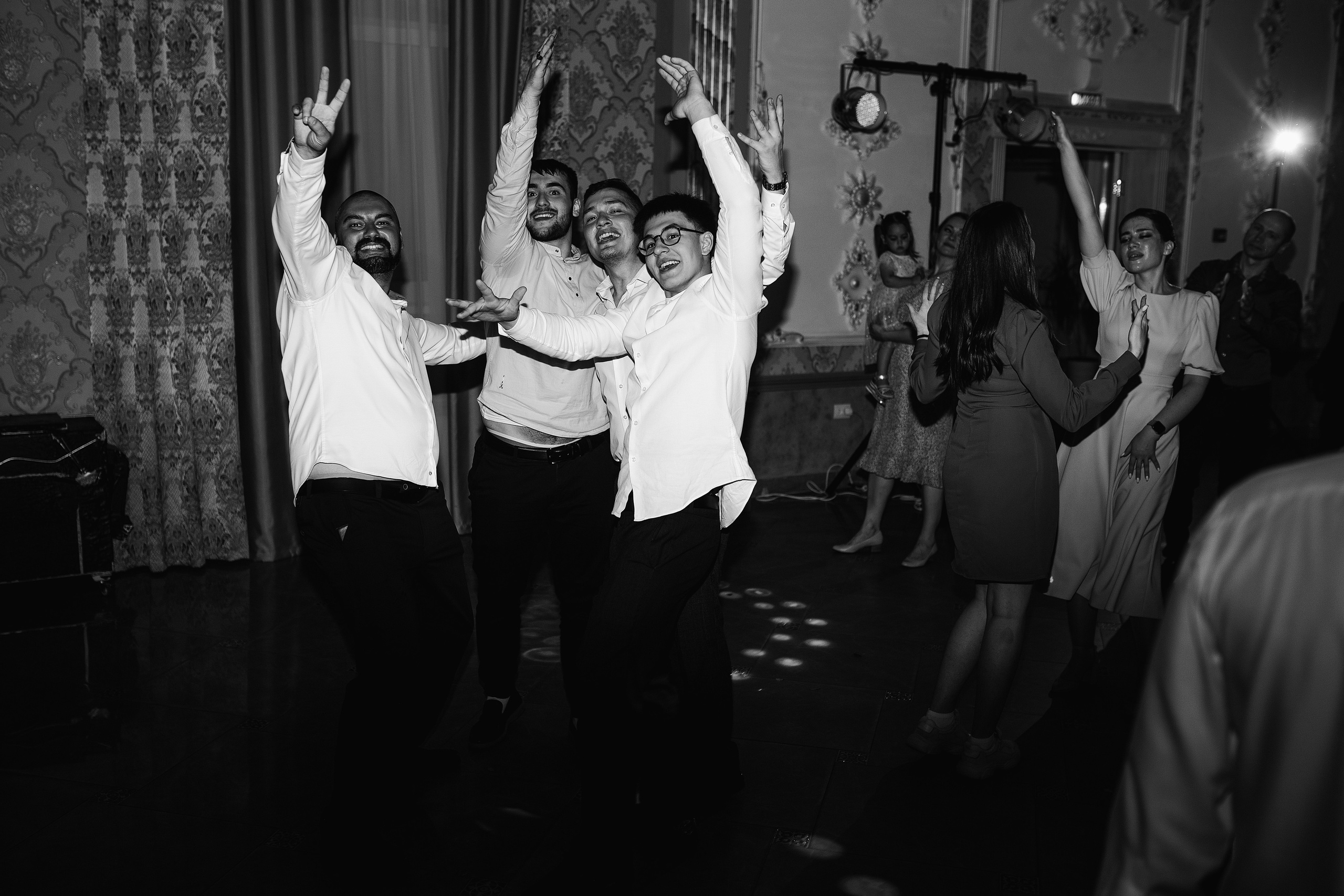 Ульяна и Денис. Свадебный и индивидуальный фотограф в Новом Уренгое Уфе Холопова Ксени