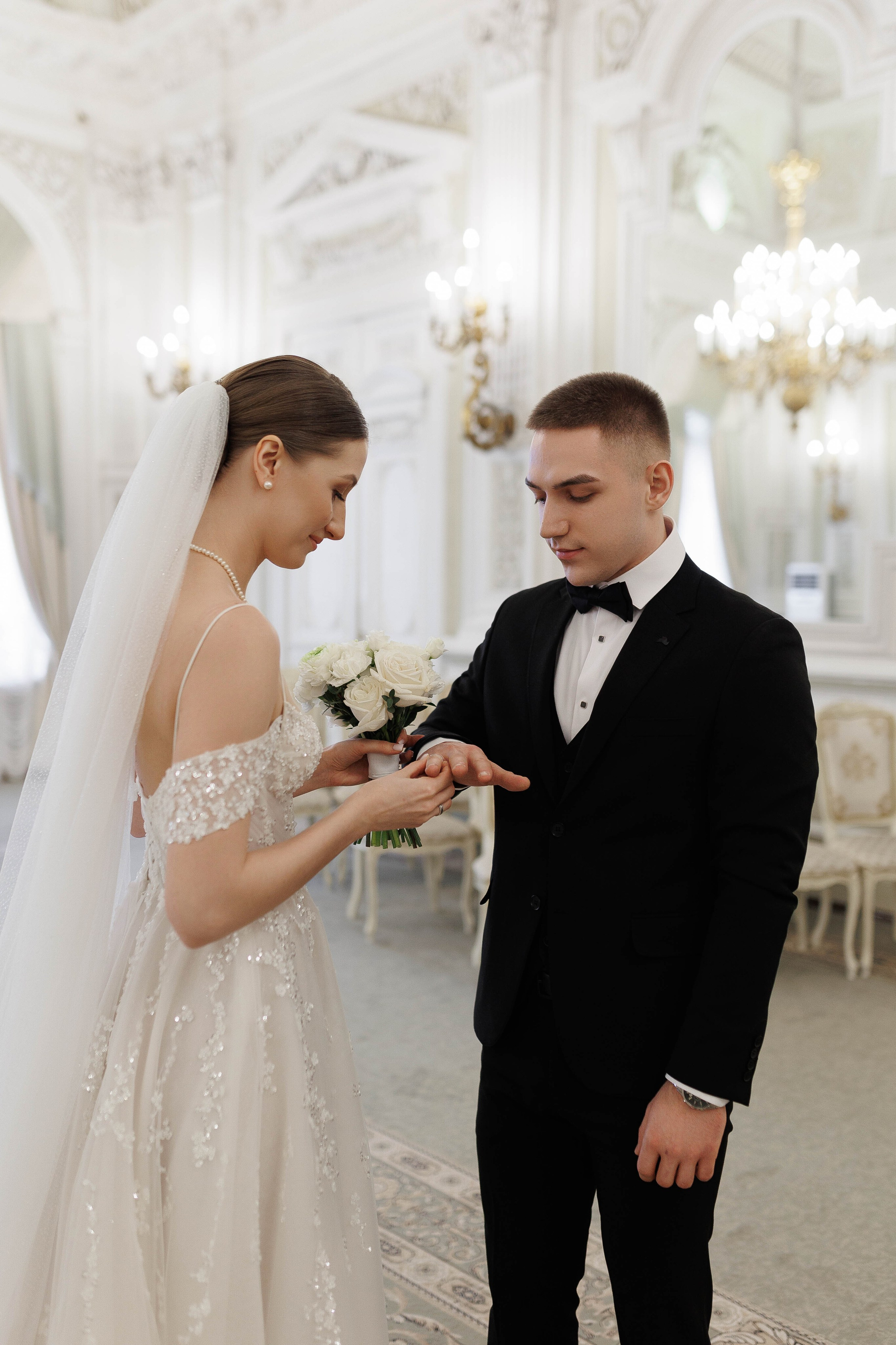 ···. Свадебный фотограф в Санкт-Петербурге Александра Чукавина