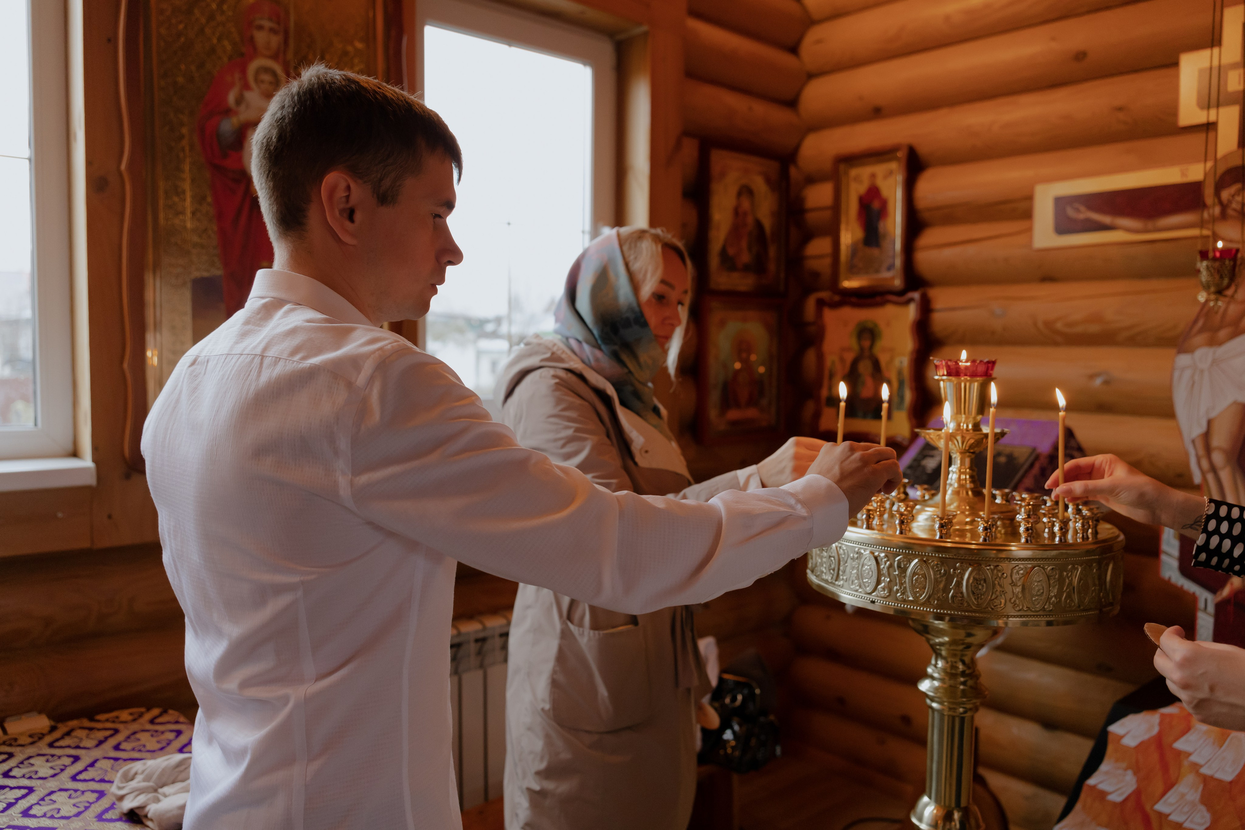 Крещение в храме Георгия Победоносца. Фотограф в Новосибирске Екатерина Васильева