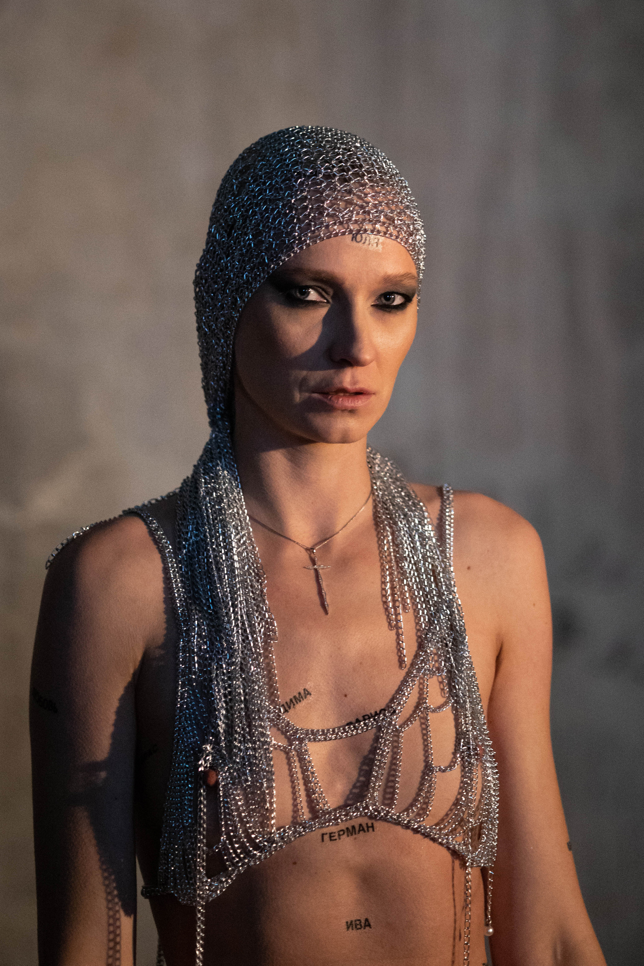 ПЕРФОМАНС ЮЛИИ ШАРКИНОЙ. MARIA SOKOLOVA