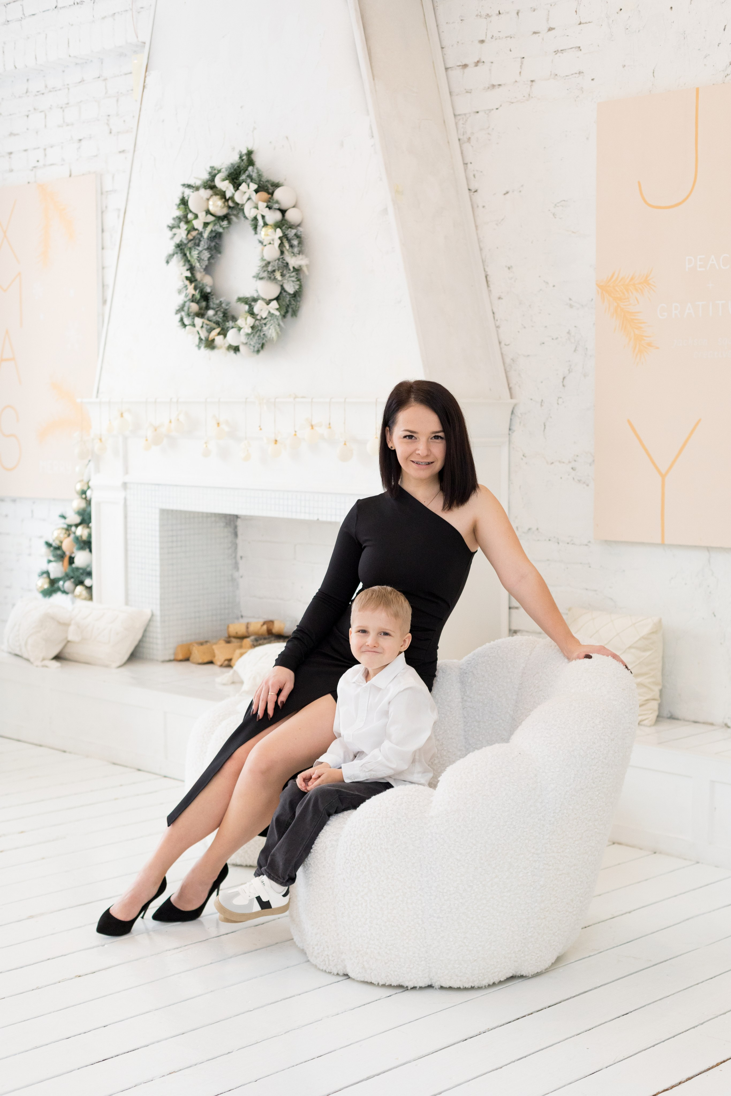 Новогодняя фотосессия Вероники и Феди. Детский и контент фотограф Надя Волкова Санкт-Петербург