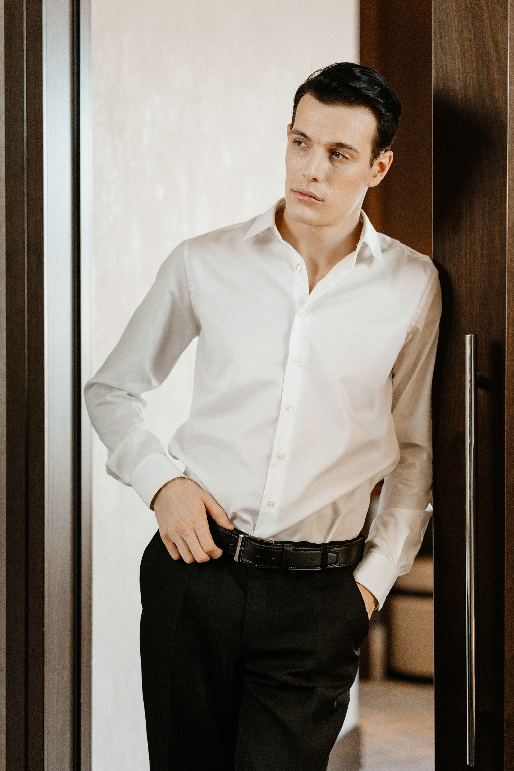 Фотосессия свадьбы на лестнице в Hyatt Regency Moscow Petrovsky Park. Свадебный и семейный фотограф в Москве Светлана Зоткина