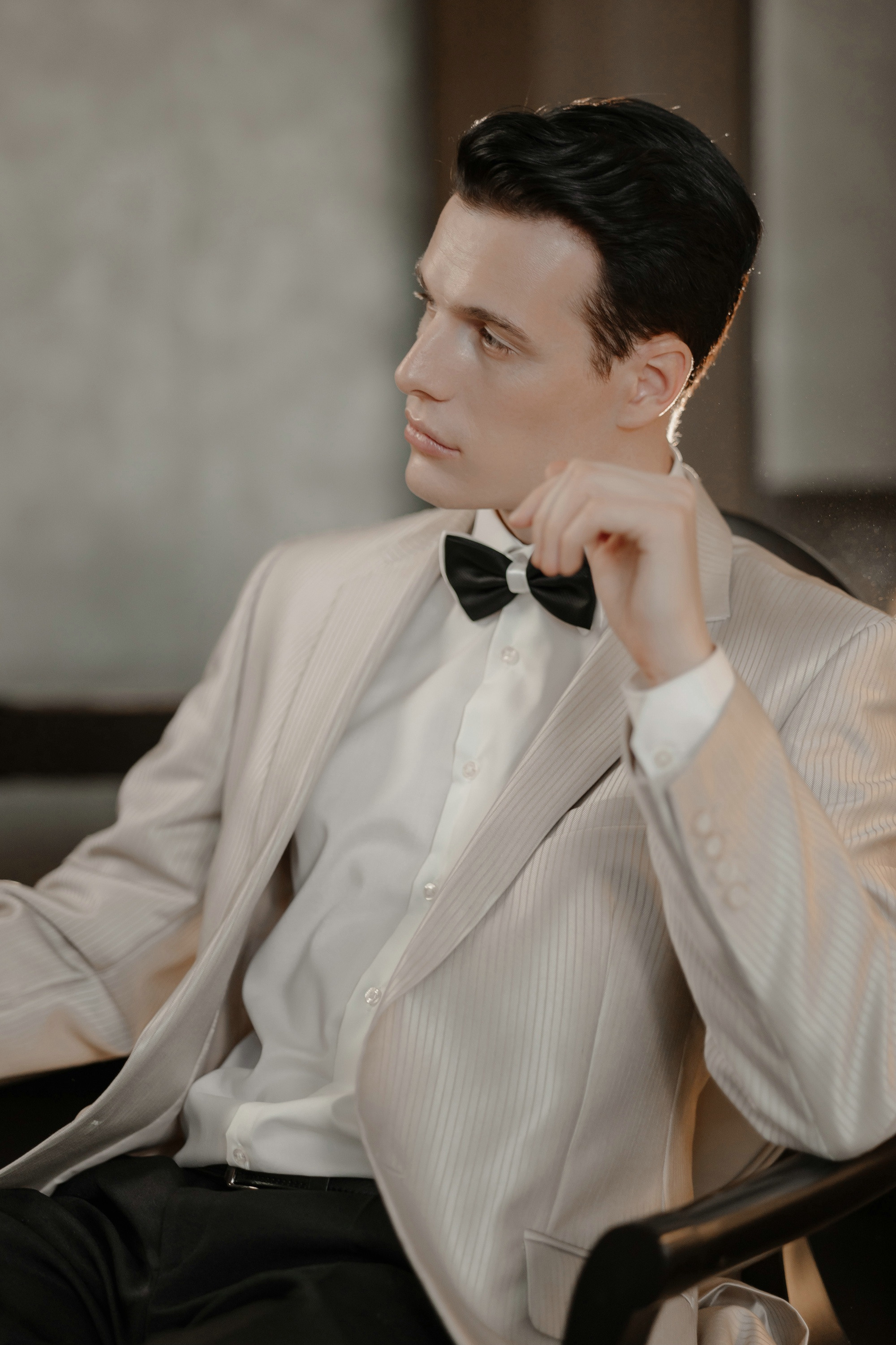 Фотосессия свадьбы на лестнице в Hyatt Regency Moscow Petrovsky Park. Свадебный и семейный фотограф в Москве Светлана Зоткина