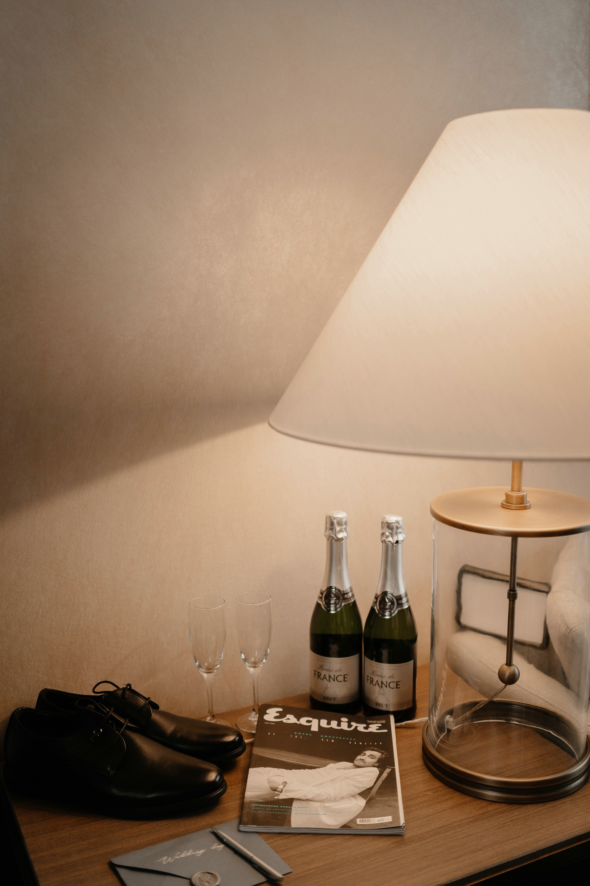 Фотосессия свадьбы на лестнице в Hyatt Regency Moscow Petrovsky Park. Свадебный и семейный фотограф в Москве Светлана Зоткина