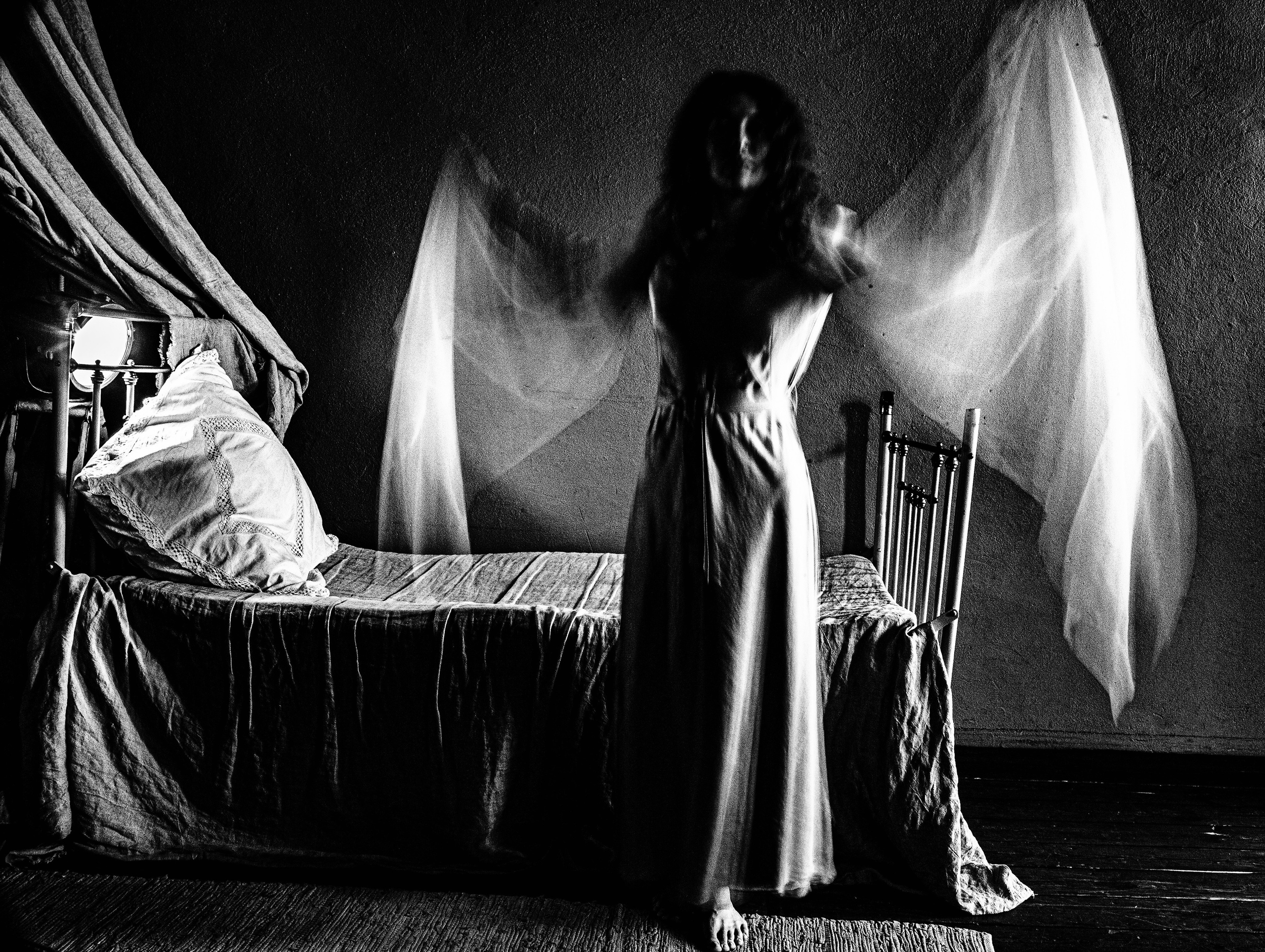 Валя. Портретная съёмка. Черно-белый фотограф Дмитрий Пчелкин