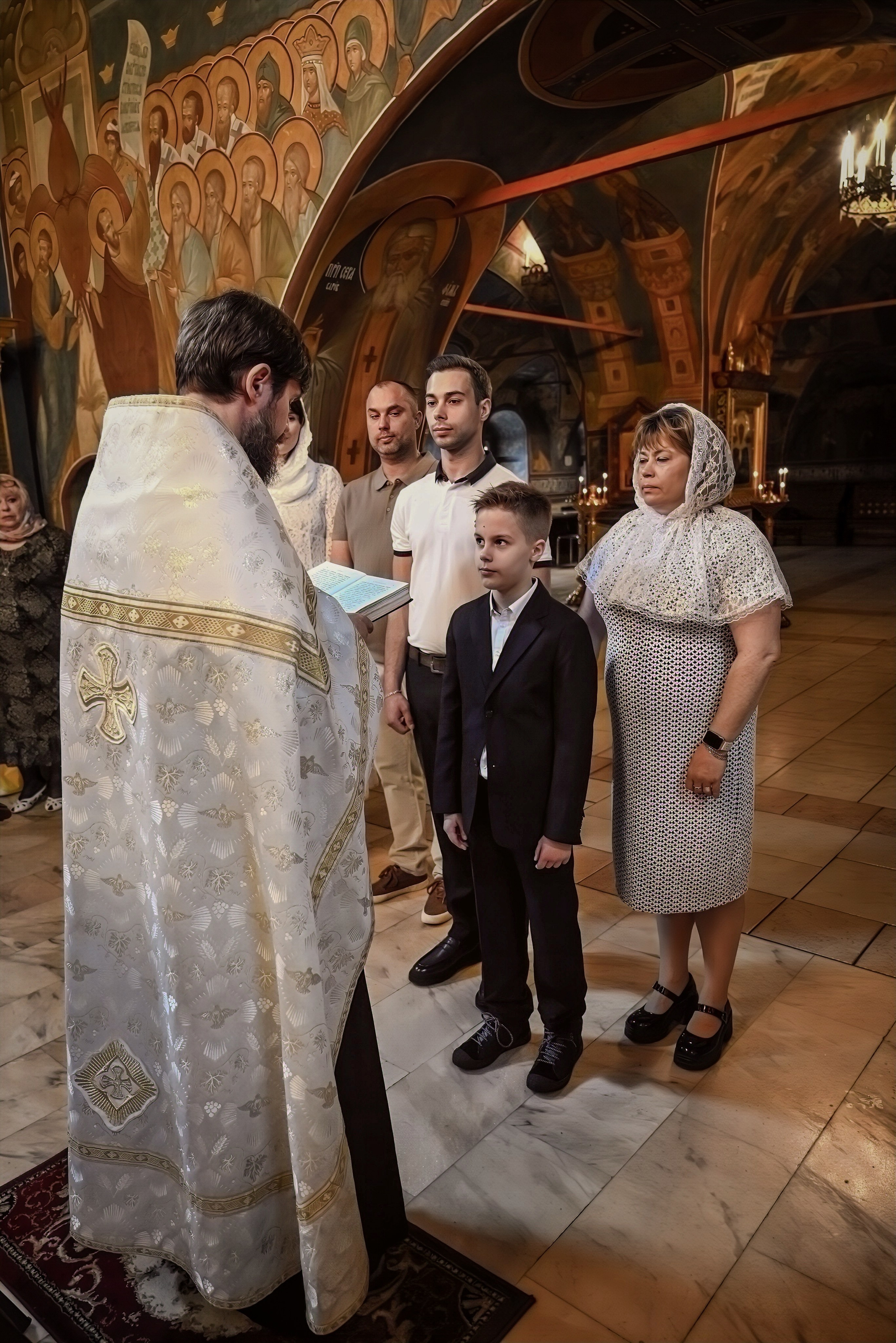 Крещение Арбат мама Ксения. Семейный и детский фотограф Москва