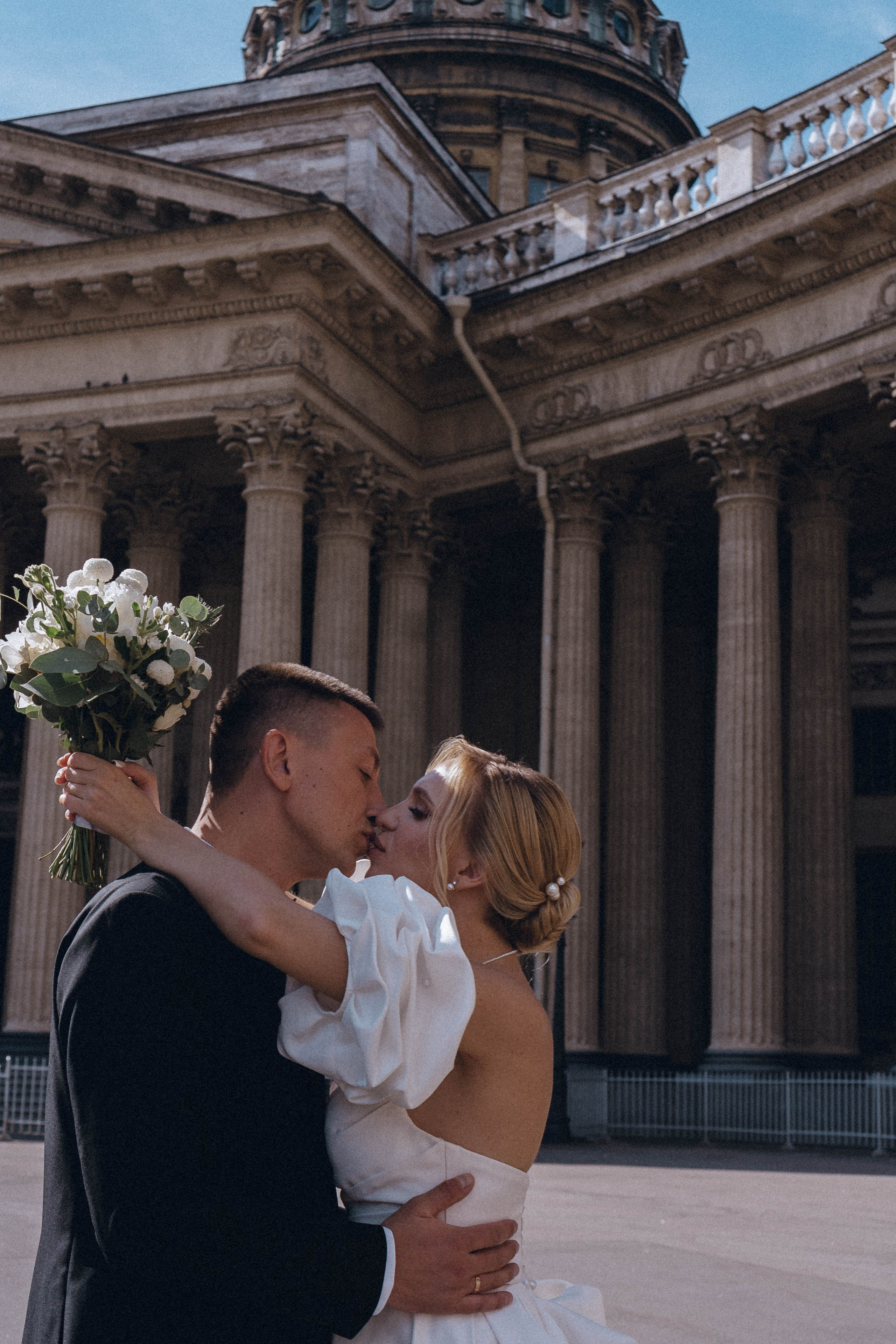 СВАДЕНБНАЯ СЬЕМКА НА КАТЕРЕ ПО КАНАЛАМ САНКТ-ПЕТЕРБУРГА И В АКВАТОРИИ НЕВЫ. Профессиональный фотограф, Санкт-Петербург — Виктория Богомолова