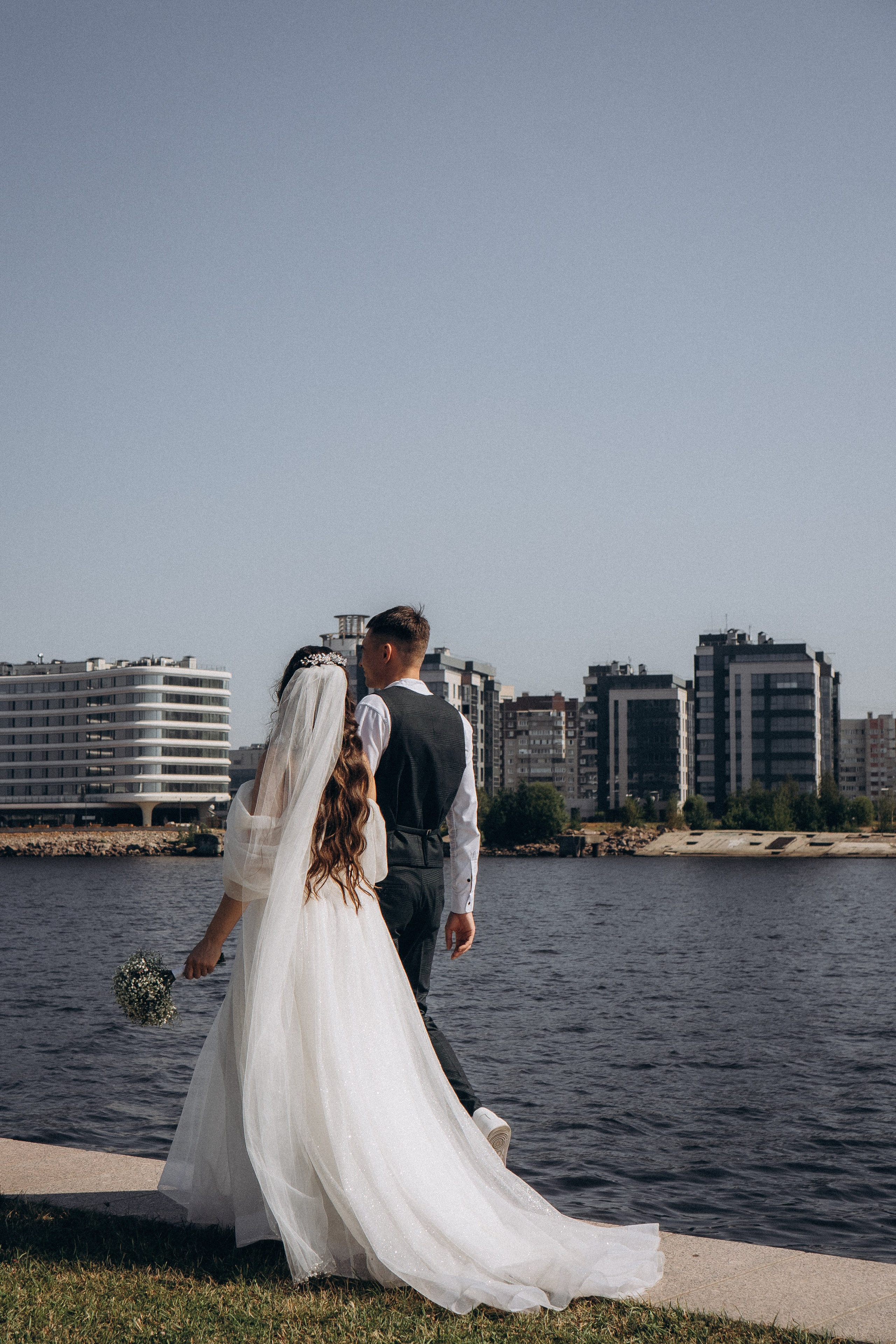 СВАДЕБНАЯ СЬЕМК В ПАРКЕ 300-ЛЕТИЯ. Профессиональный фотограф, Санкт-Петербург — Виктория Богомолова