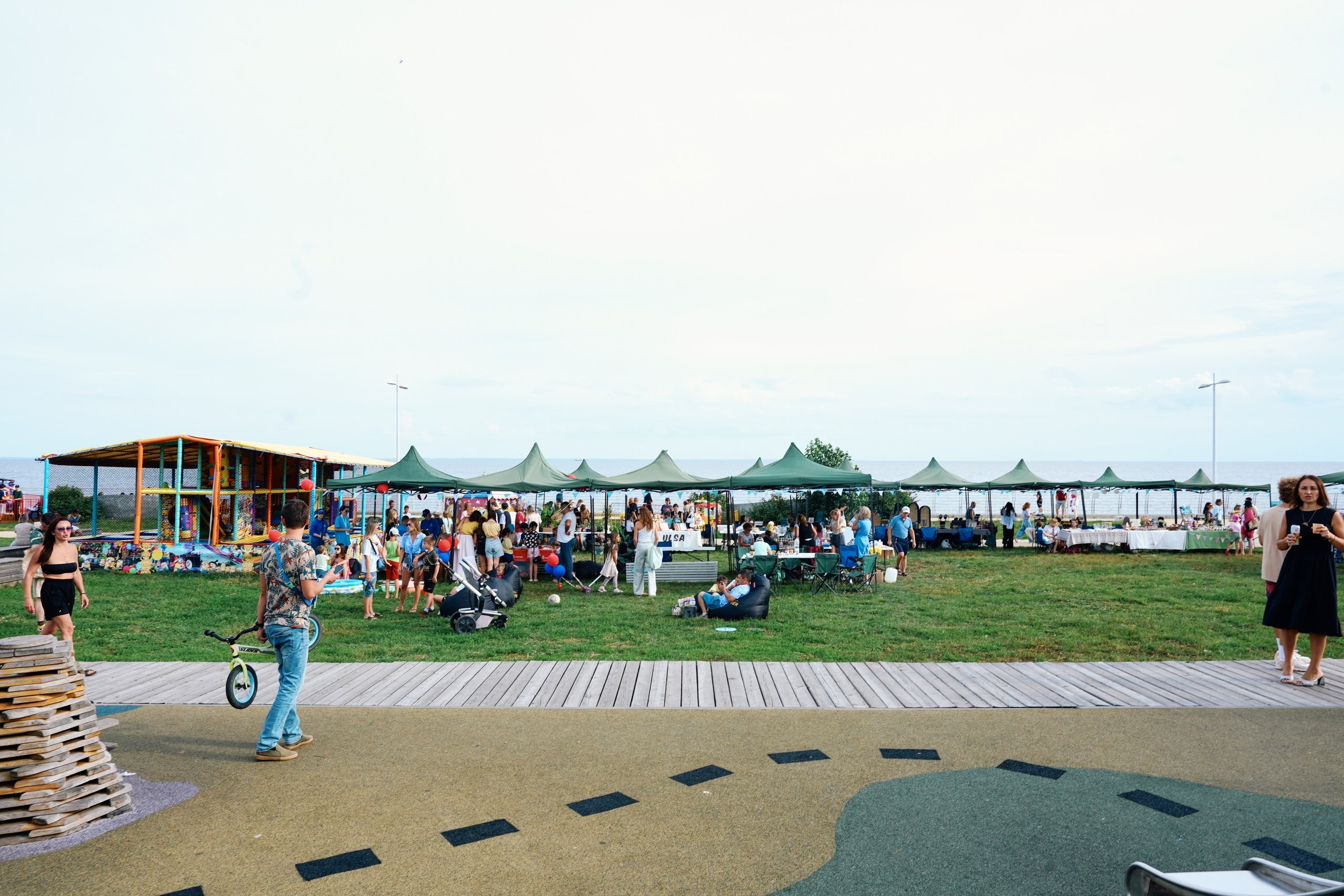 Пляжный маркет 2024, г. Лаишево. Фотограф Казань