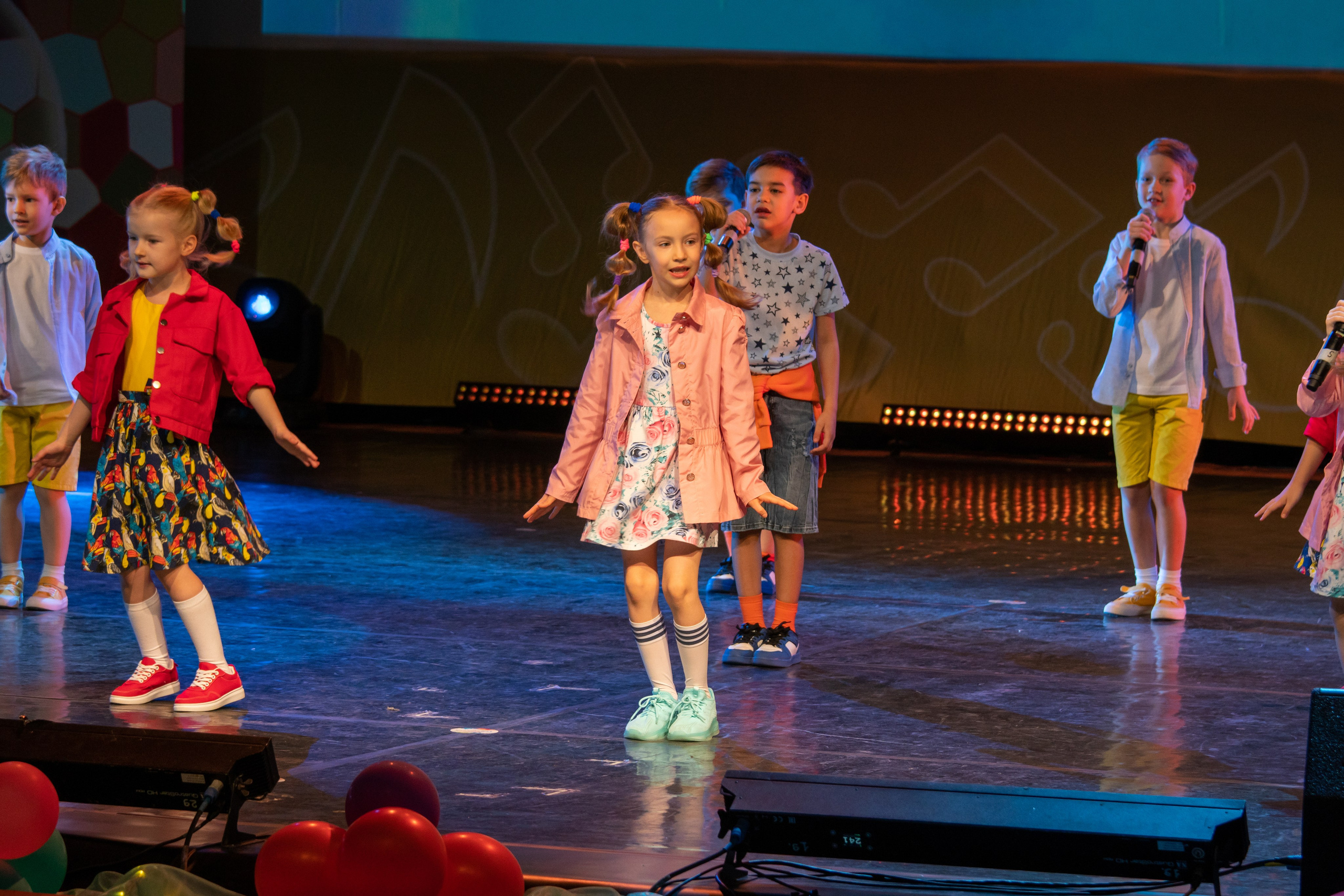 Съёмка концерта для Домисольки, большой концертный зал Космос. «Студия DRONAVT`s» — видеосъёмка и фотография г. Москва