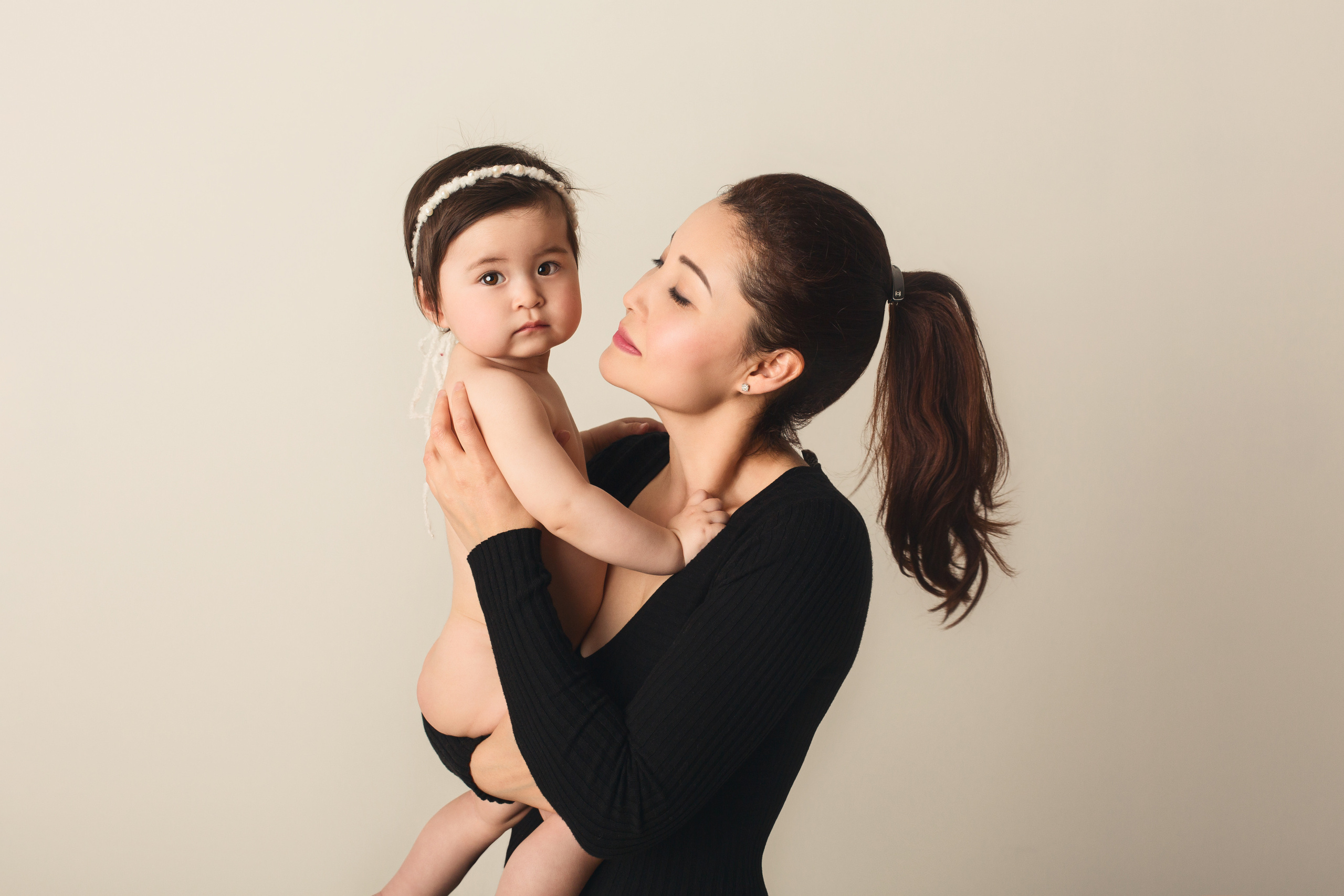 Мама и малыш. Фотограф беременности, новорождённых и деток до года в Актау