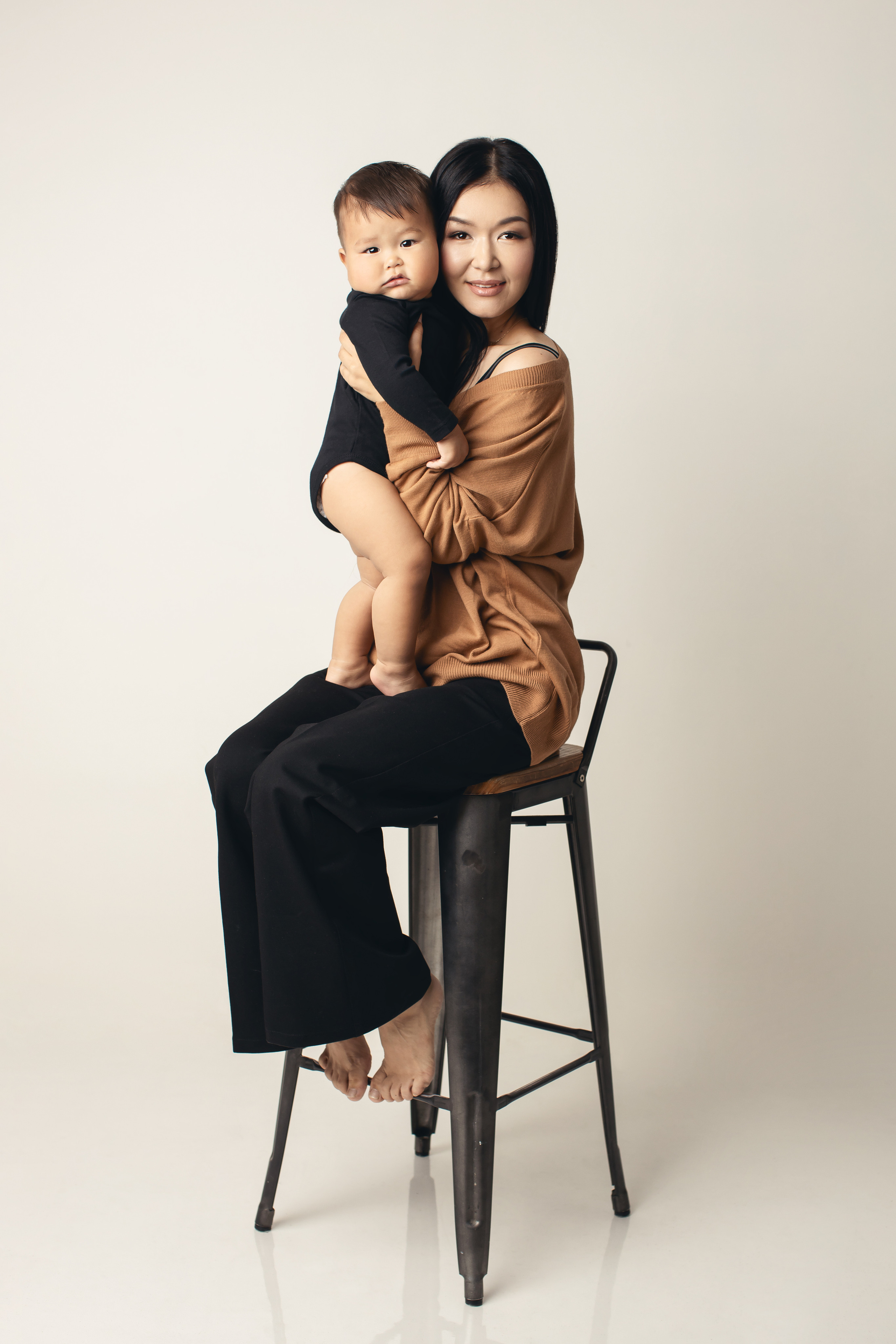 Мама и малыш. Фотограф беременности, новорождённых и деток до года в Актау