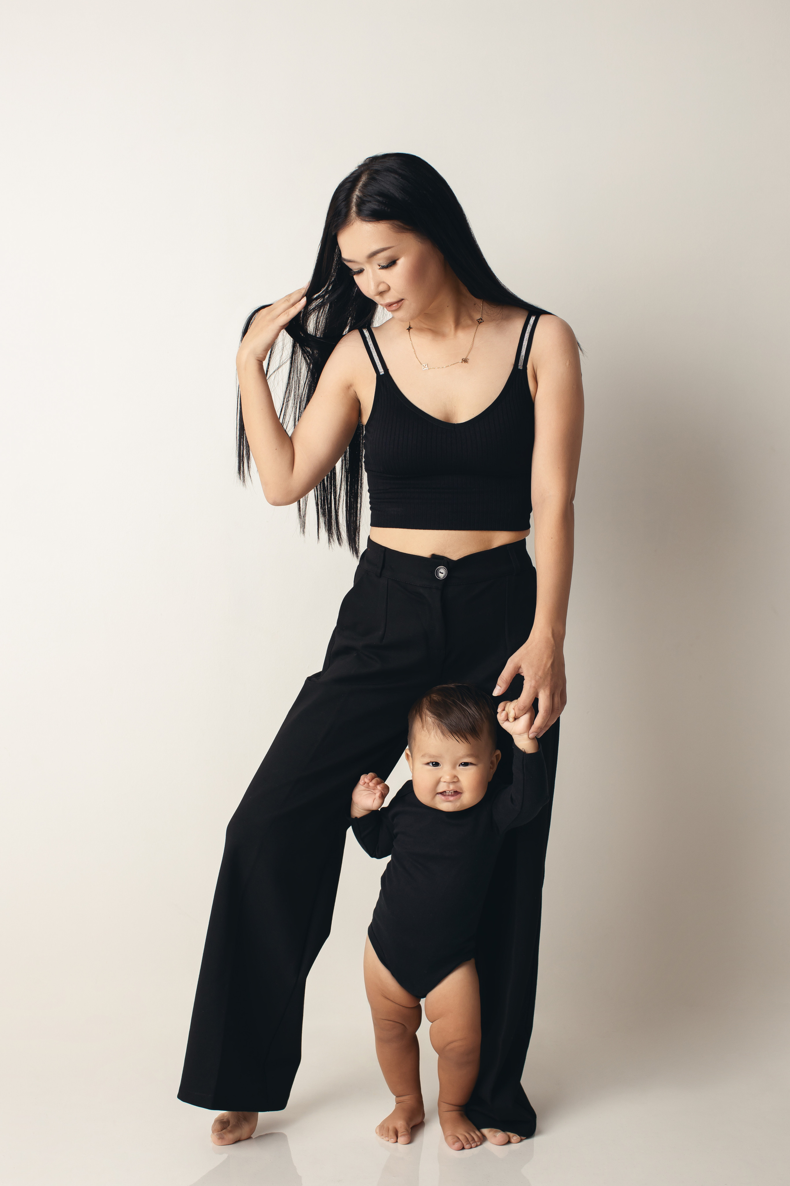 Мама и малыш. Фотограф беременности, новорождённых и деток до года в Актау