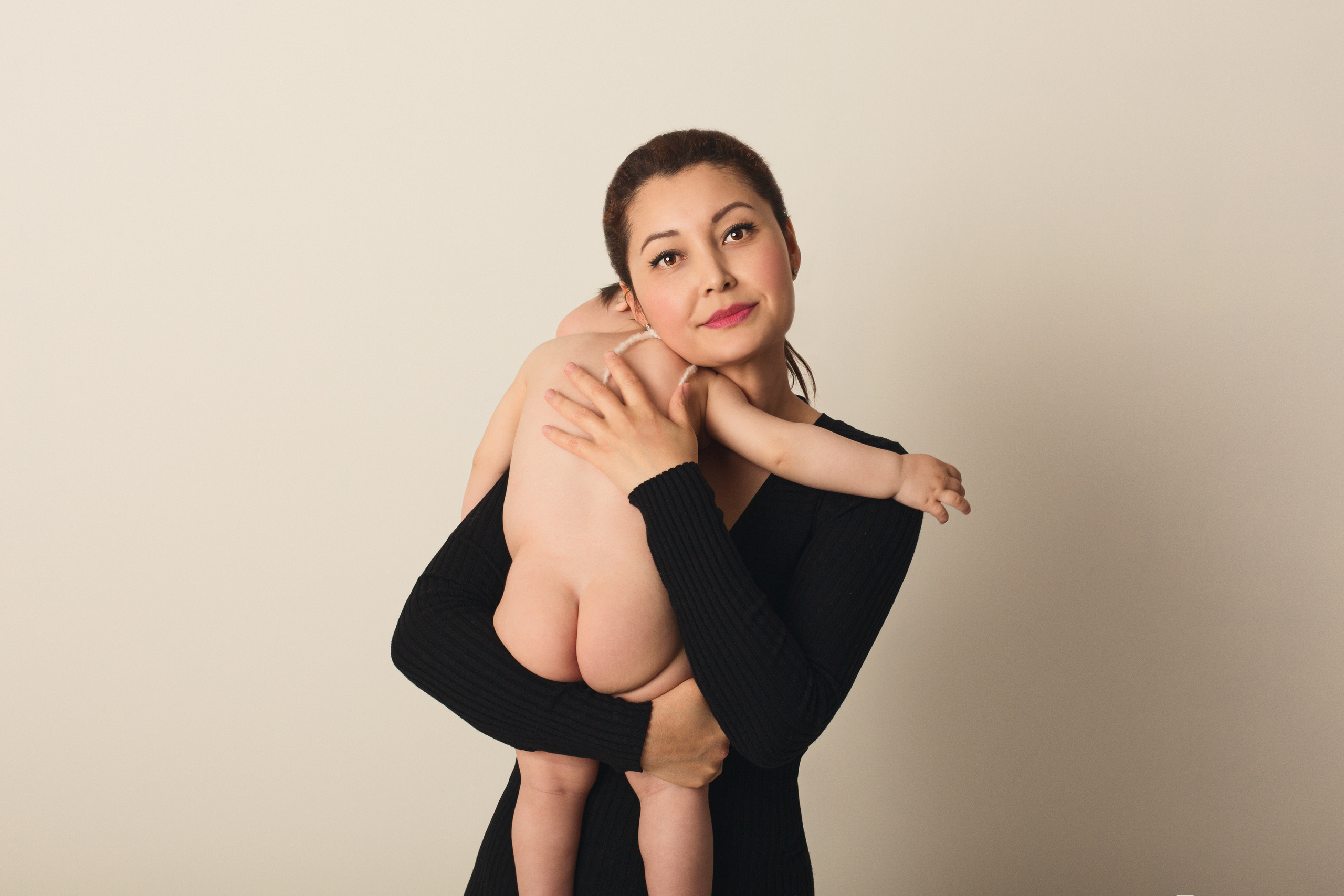 Мама и малыш. Фотограф беременности, новорождённых и деток до года в Актау