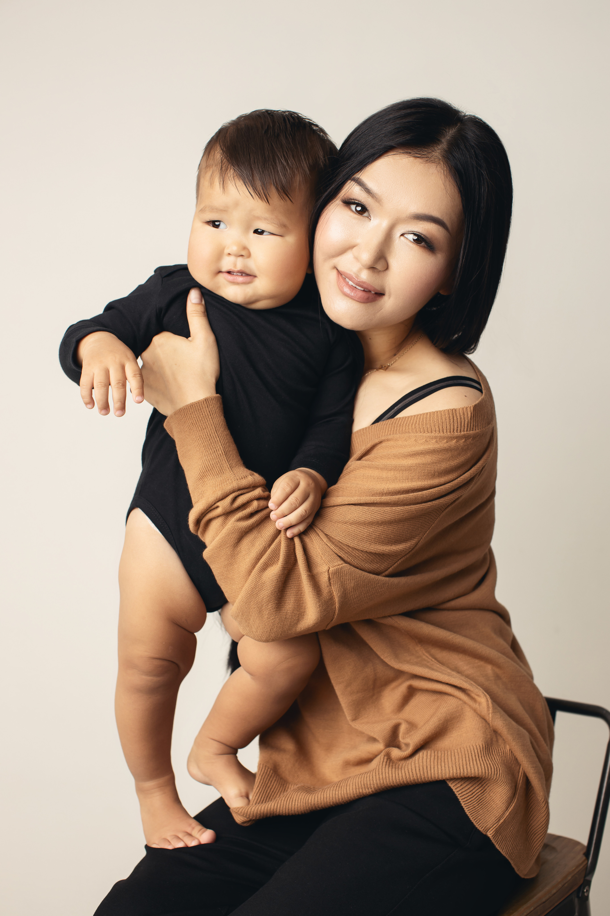 Мама и малыш. Фотограф беременности, новорождённых и деток до года в Актау