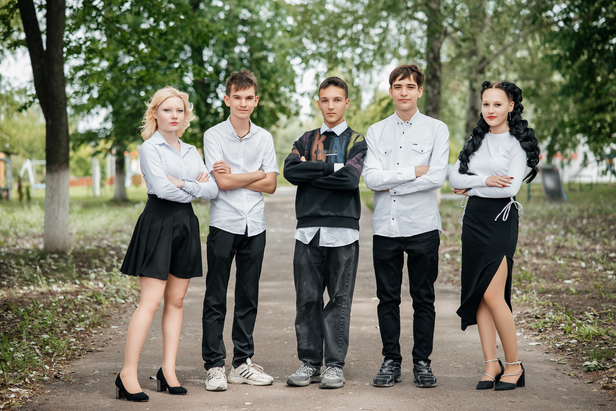 Группы. Школьный фотограф в Валуйках. Фотосессии для выпускников и изготовление выпускных альбомов в городе Валуйки и в Белгородской области