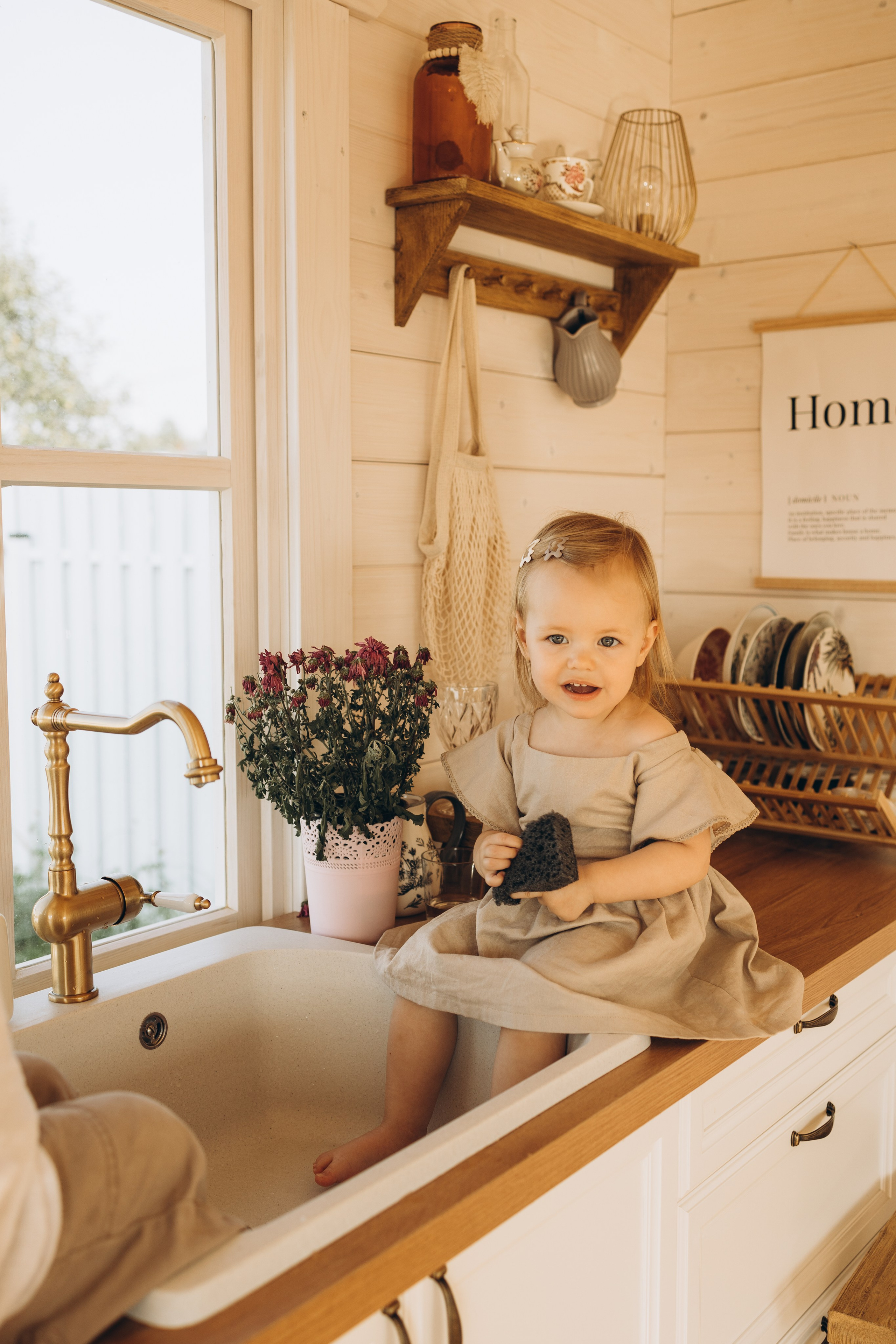 Оля и Мирослава Беседка. Семейный фотограф в Москве Виктория Ястребинская