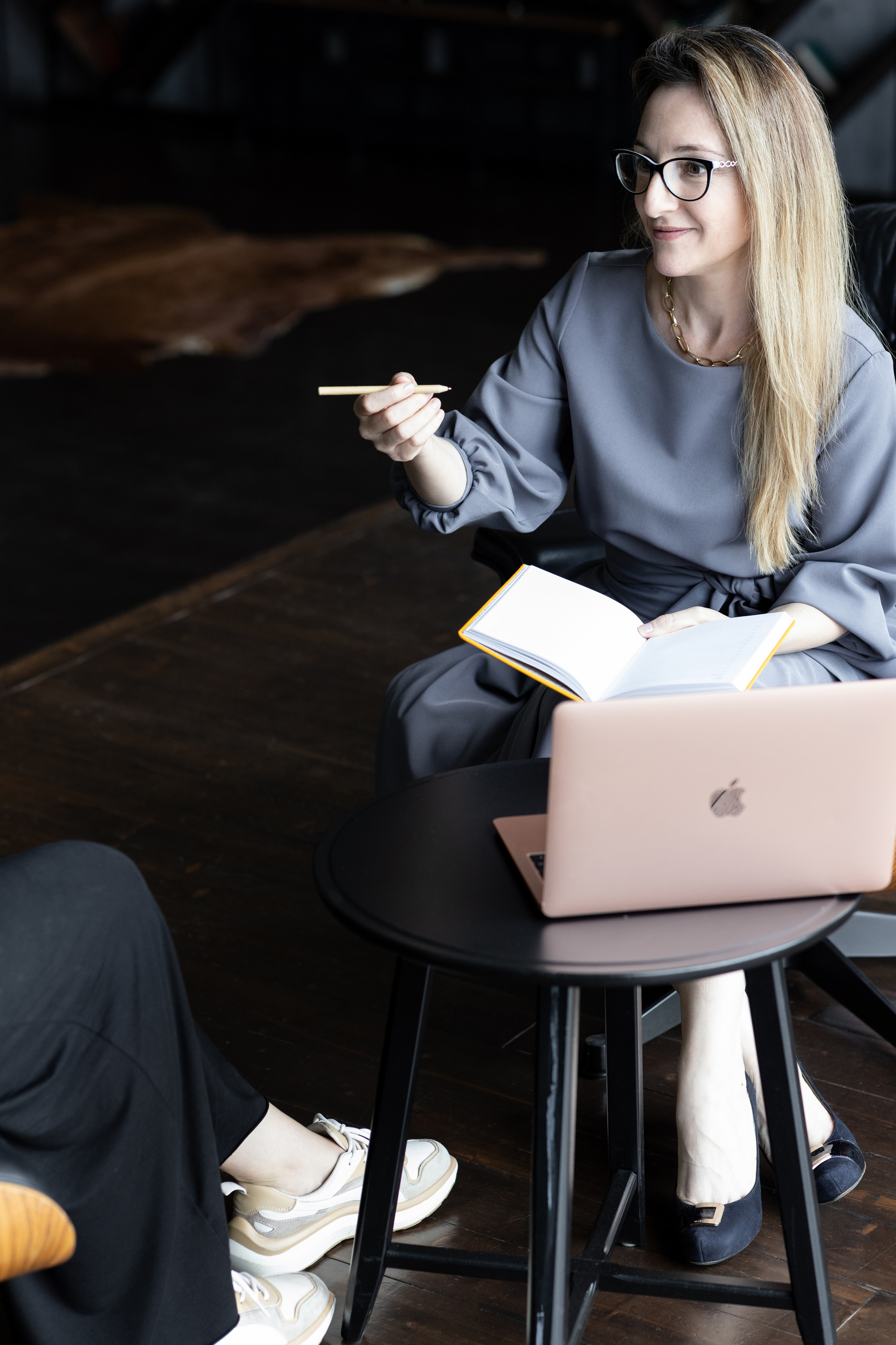 Контент-съемка для финансового консультанта. Портретный фотограф Екатерина Лысенко, Москва