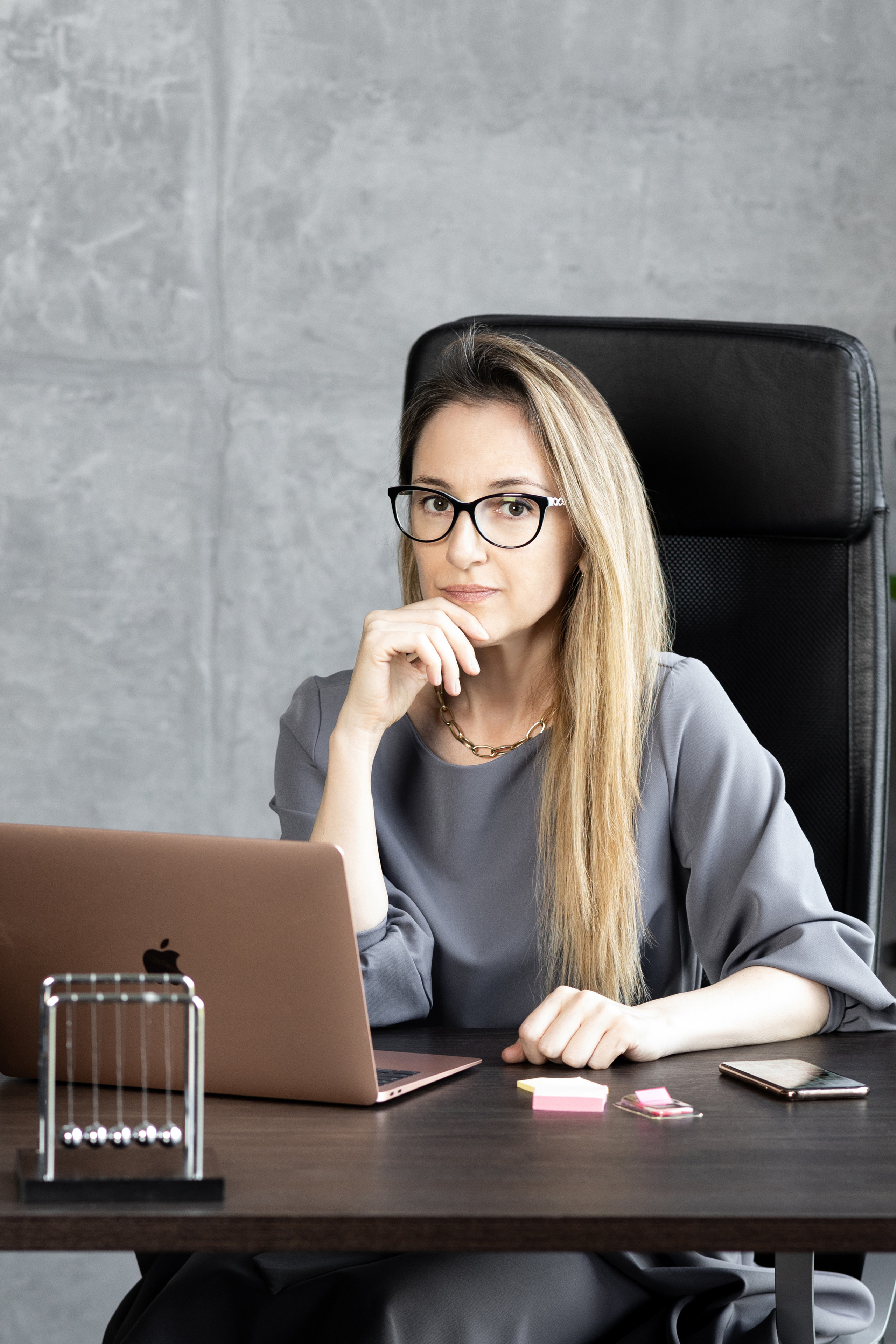 Контент-съемка для финансового консультанта. Портретный фотограф Екатерина Лысенко, Москва