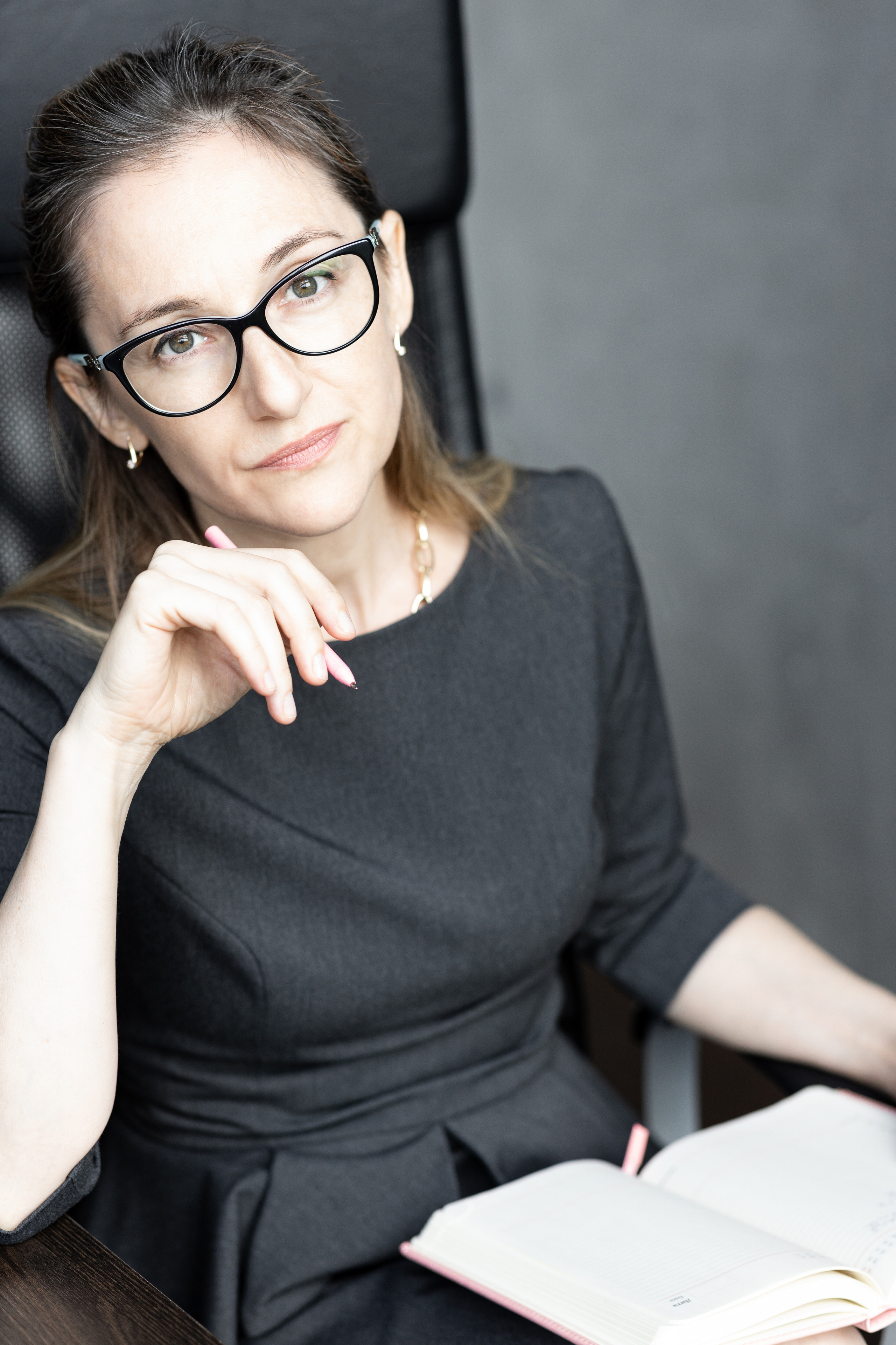 Контент-съемка для финансового консультанта. Портретный фотограф Екатерина Лысенко, Москва