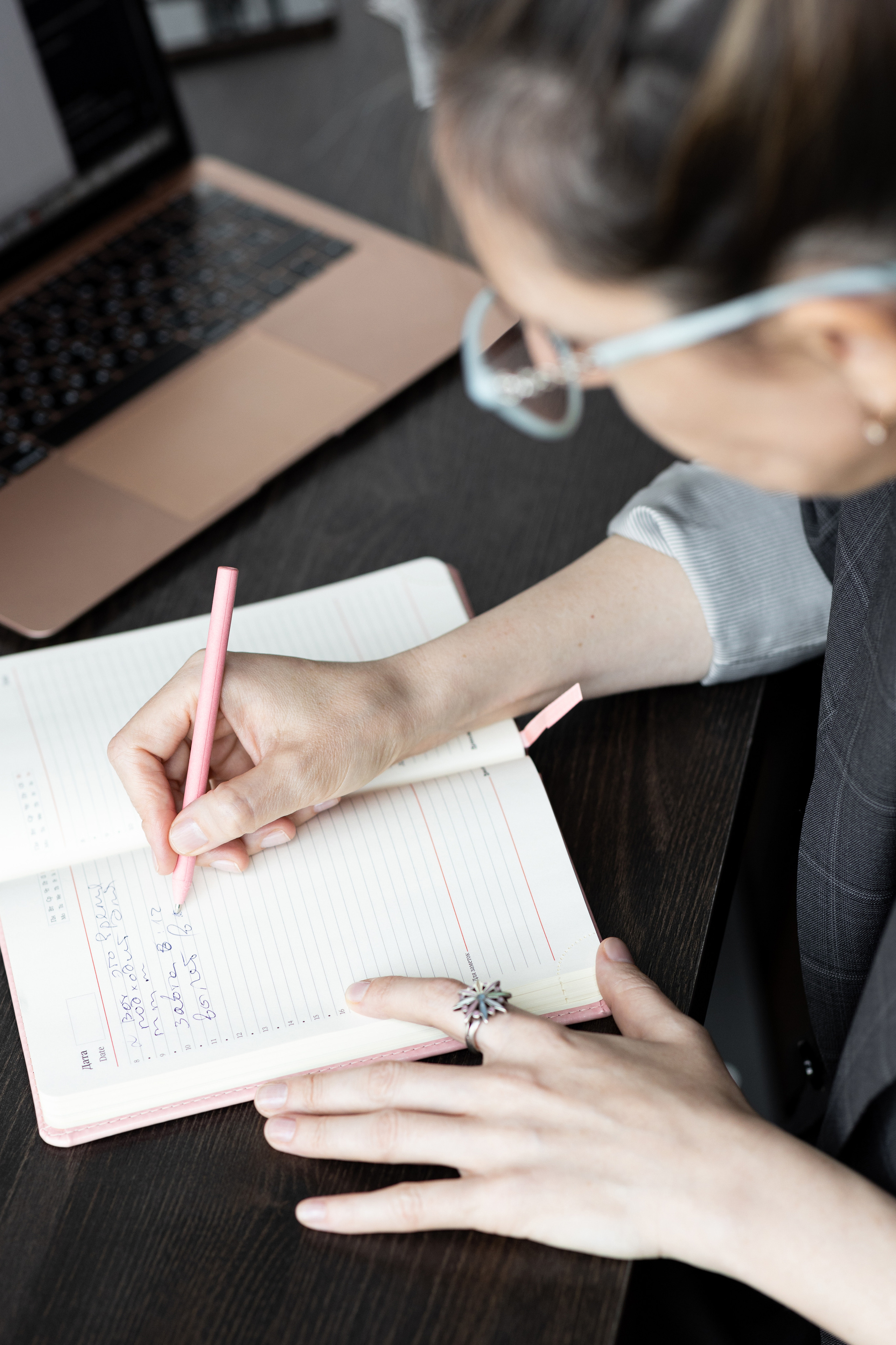 Контент-съемка для финансового консультанта. Портретный фотограф Екатерина Лысенко, Москва