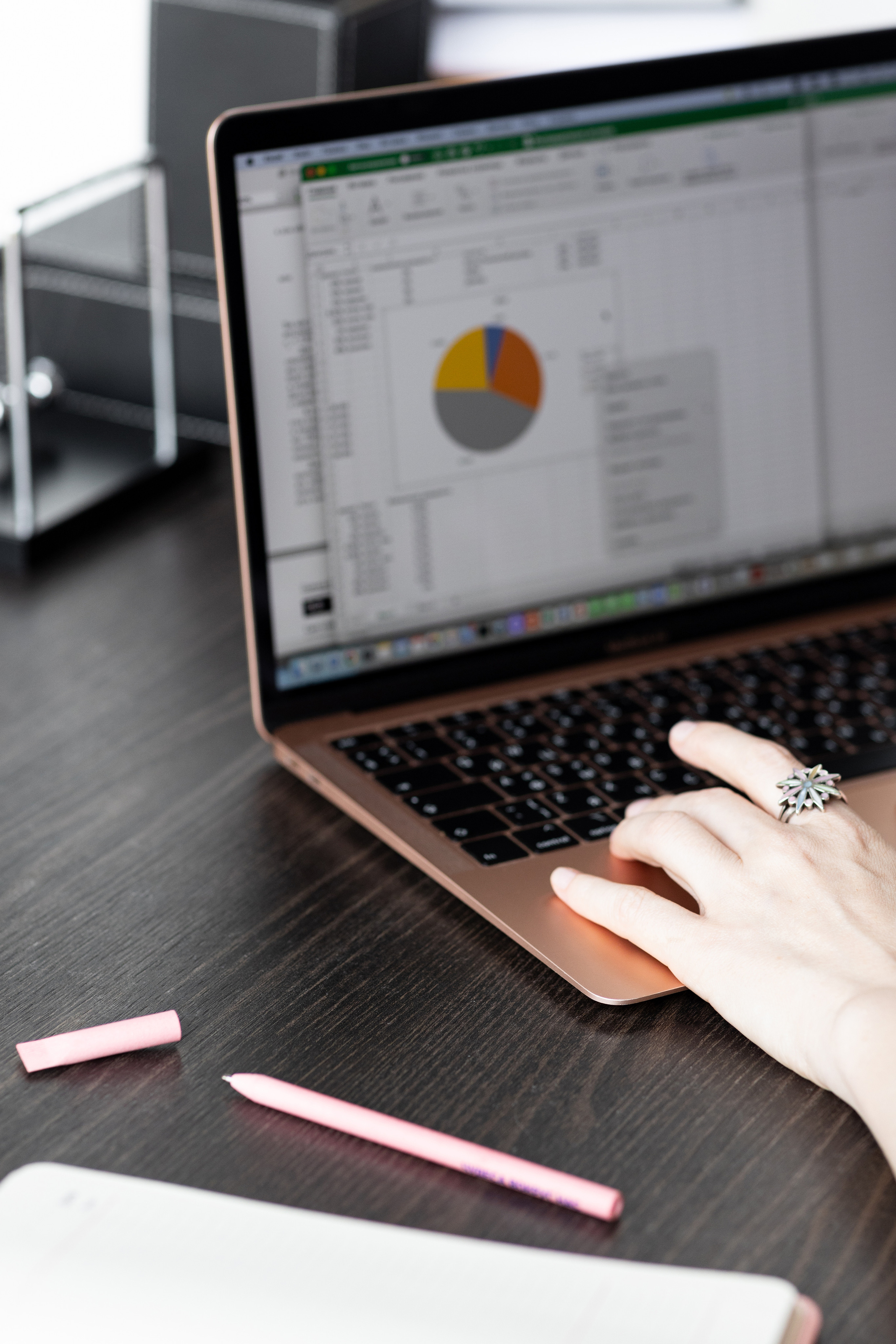 Контент-съемка для финансового консультанта. Портретный фотограф Екатерина Лысенко, Москва