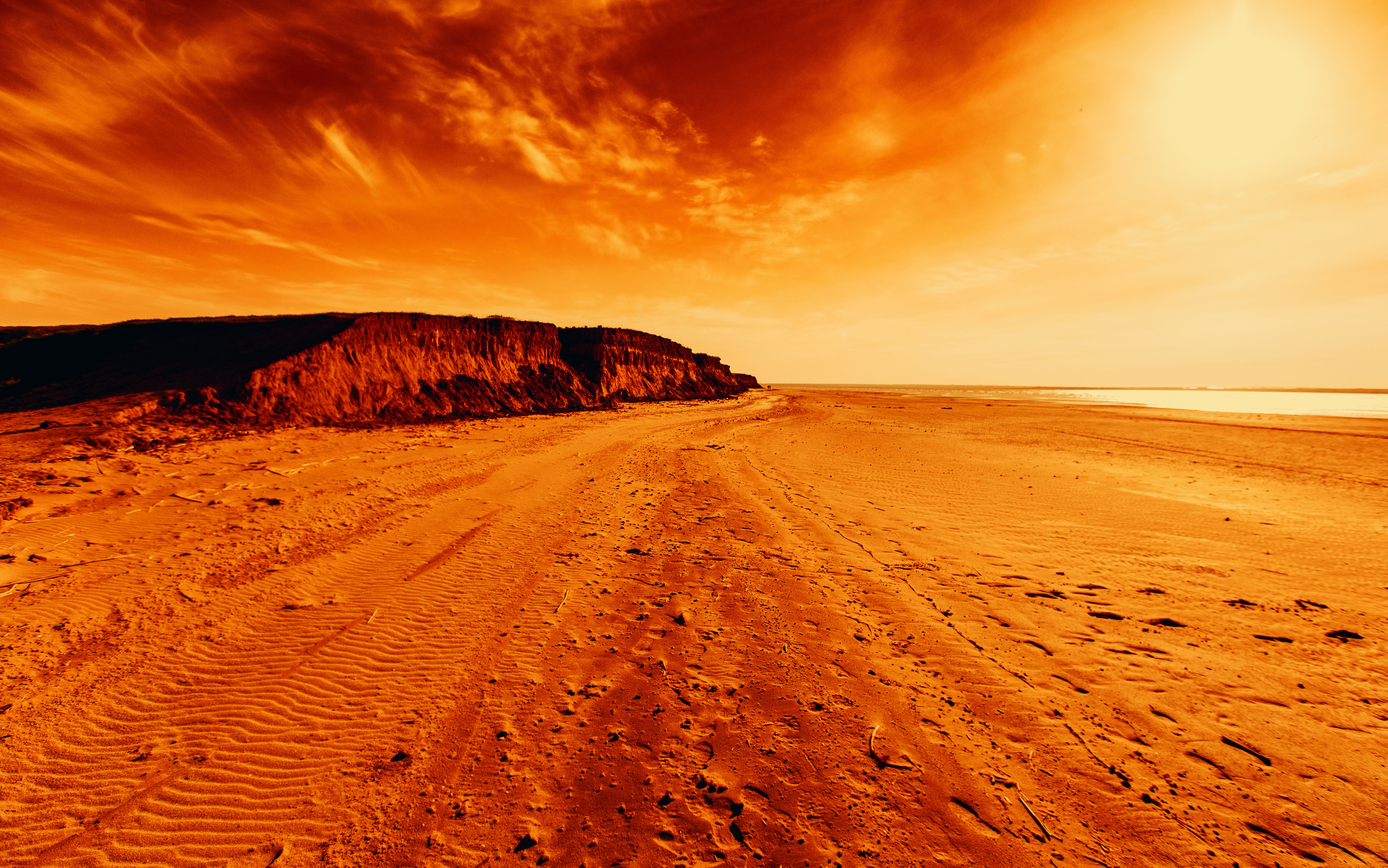 Анна К. Спасибо за проявленный интерес к моему творчеству! Меня зовут Россохат