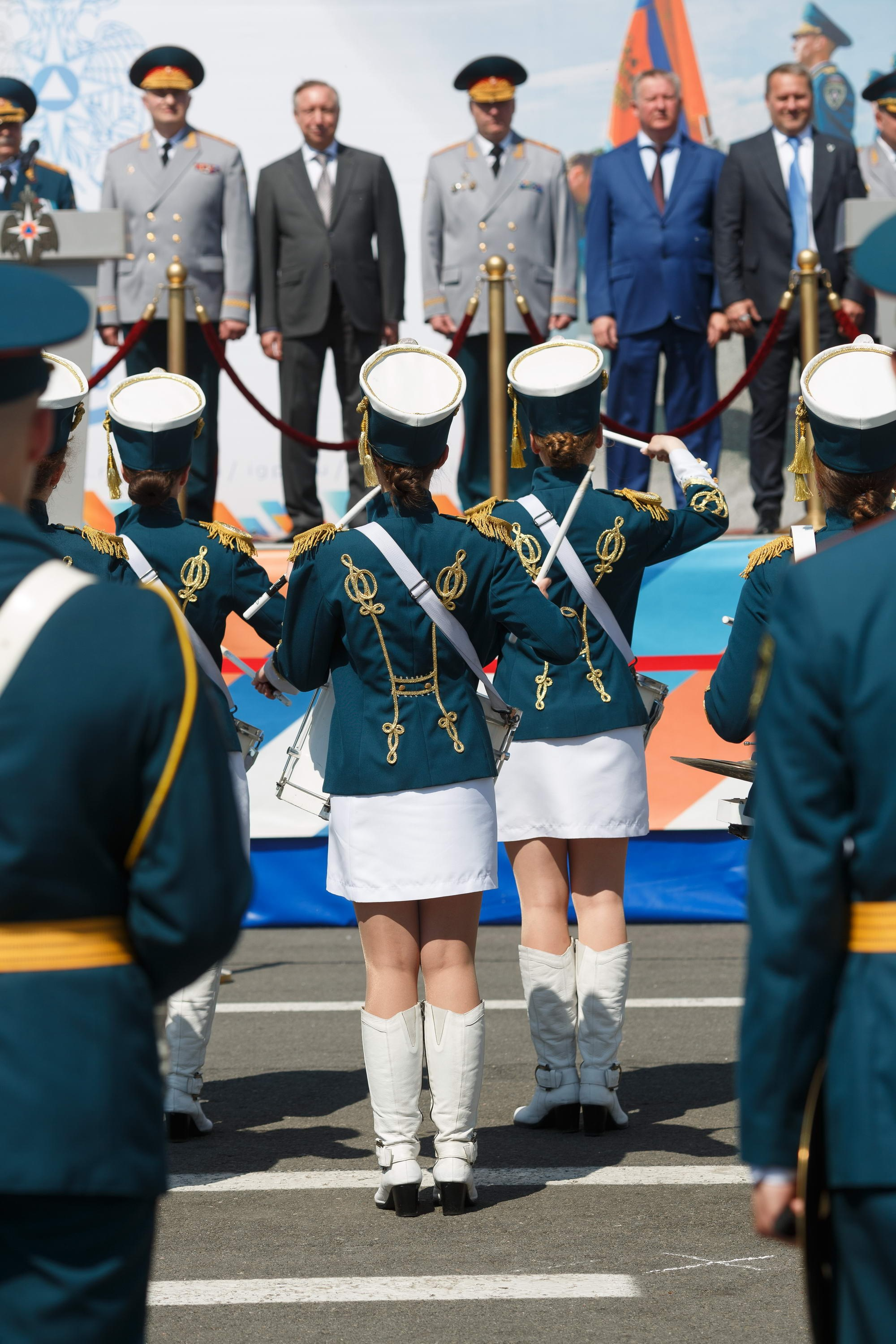 Выпуск офицеров СПб УГПС МЧС России. Свадебный фотограф Игорь Брундасов 8PHOTO на свадьбу венчание загс СПб