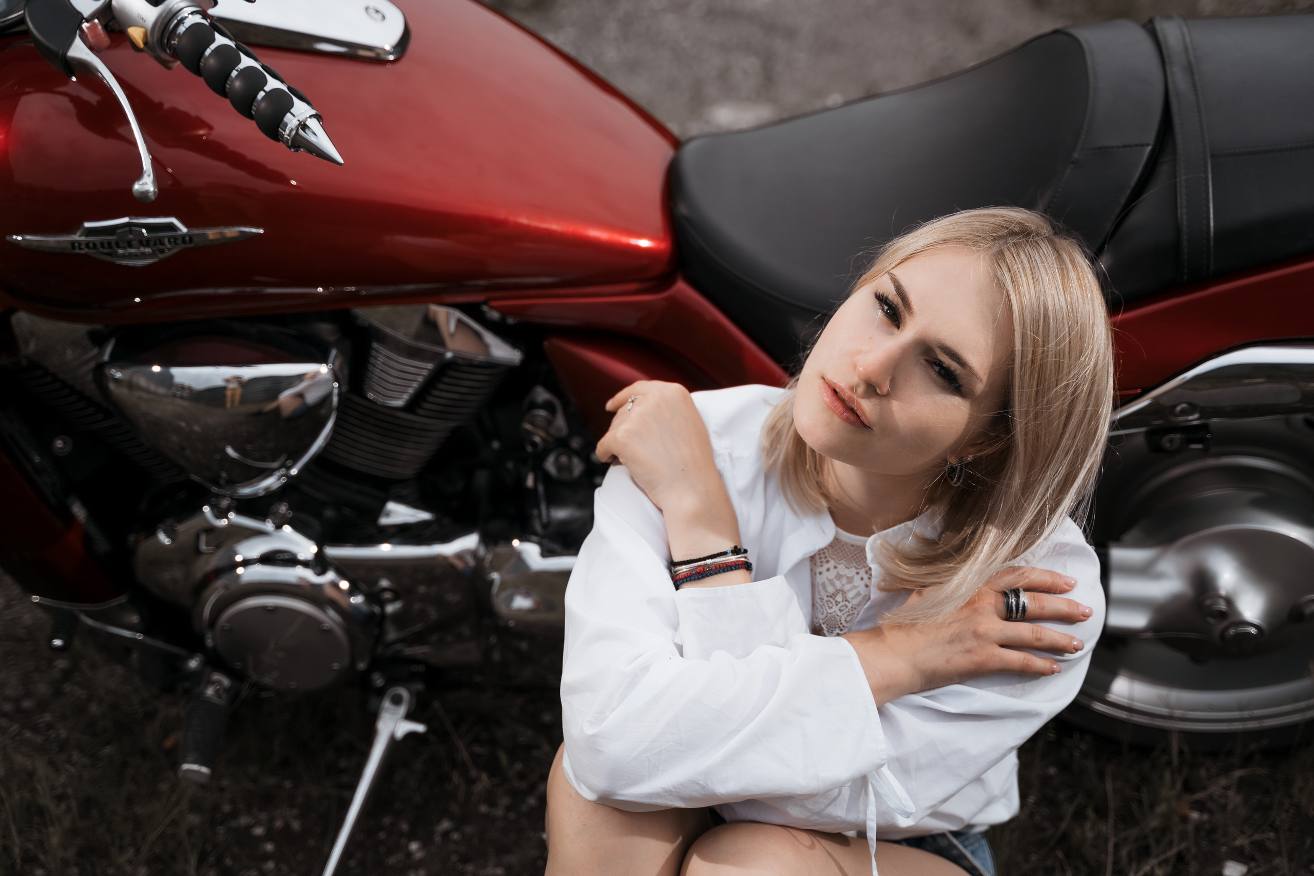 Девушка и мотоцикл. Репотражный и семейный фотограф в Москве Герлинг Радмила