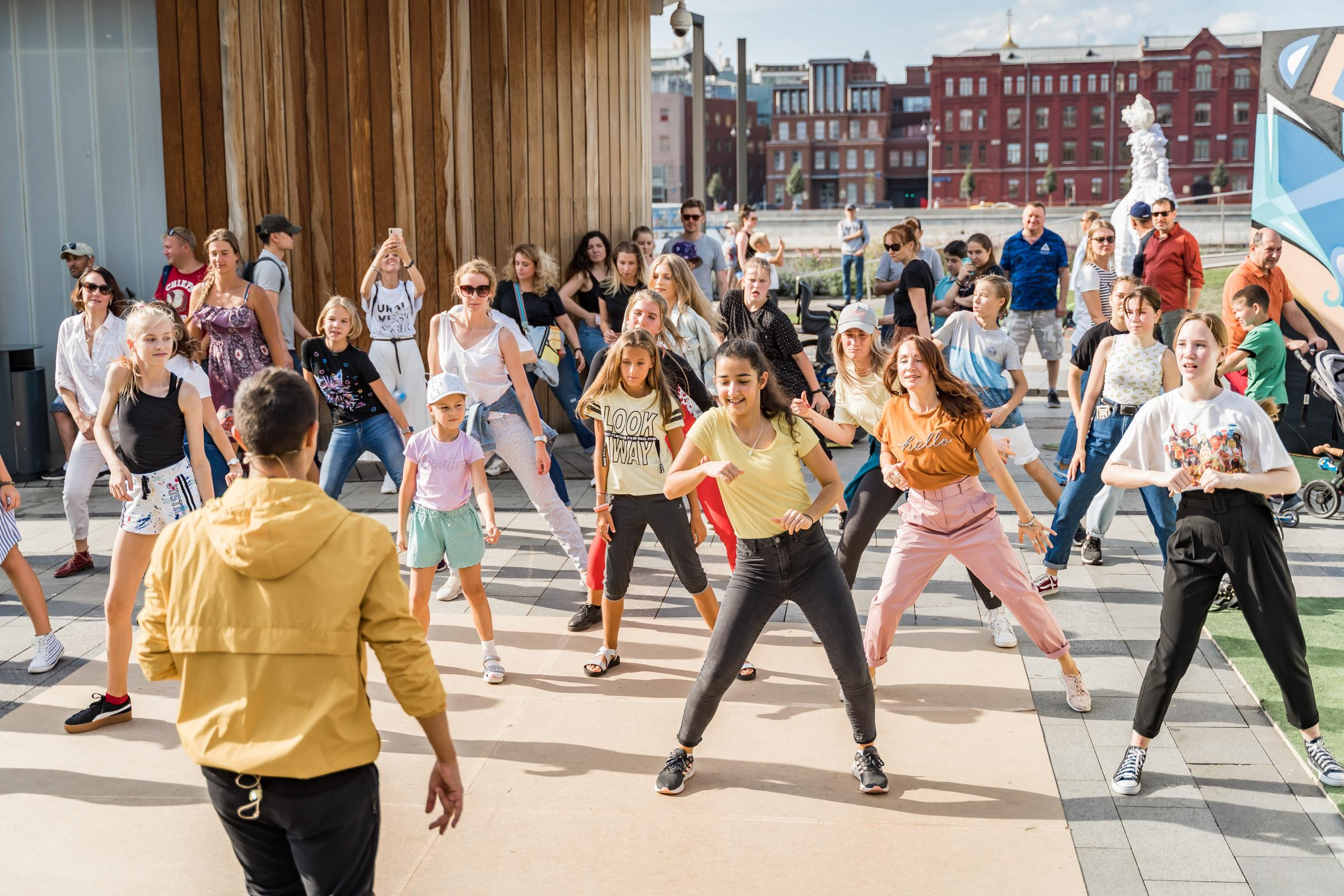 Фестиваль Яркие люди Москва. Репотражный и семейный фотограф в Москве Герлинг Радмила