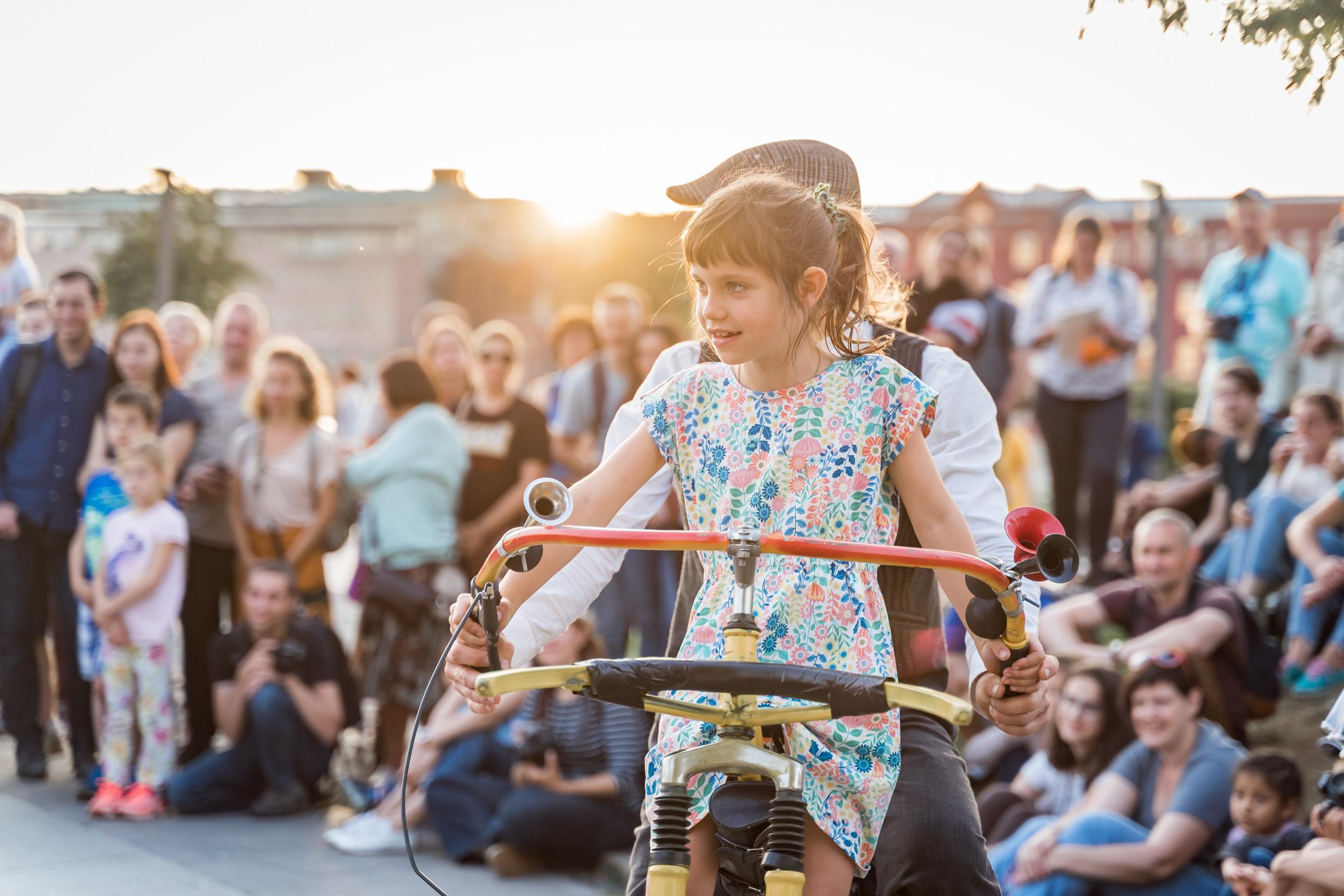 Фестиваль Яркие люди Москва. Репотражный и семейный фотограф в Москве Герлинг Радмила